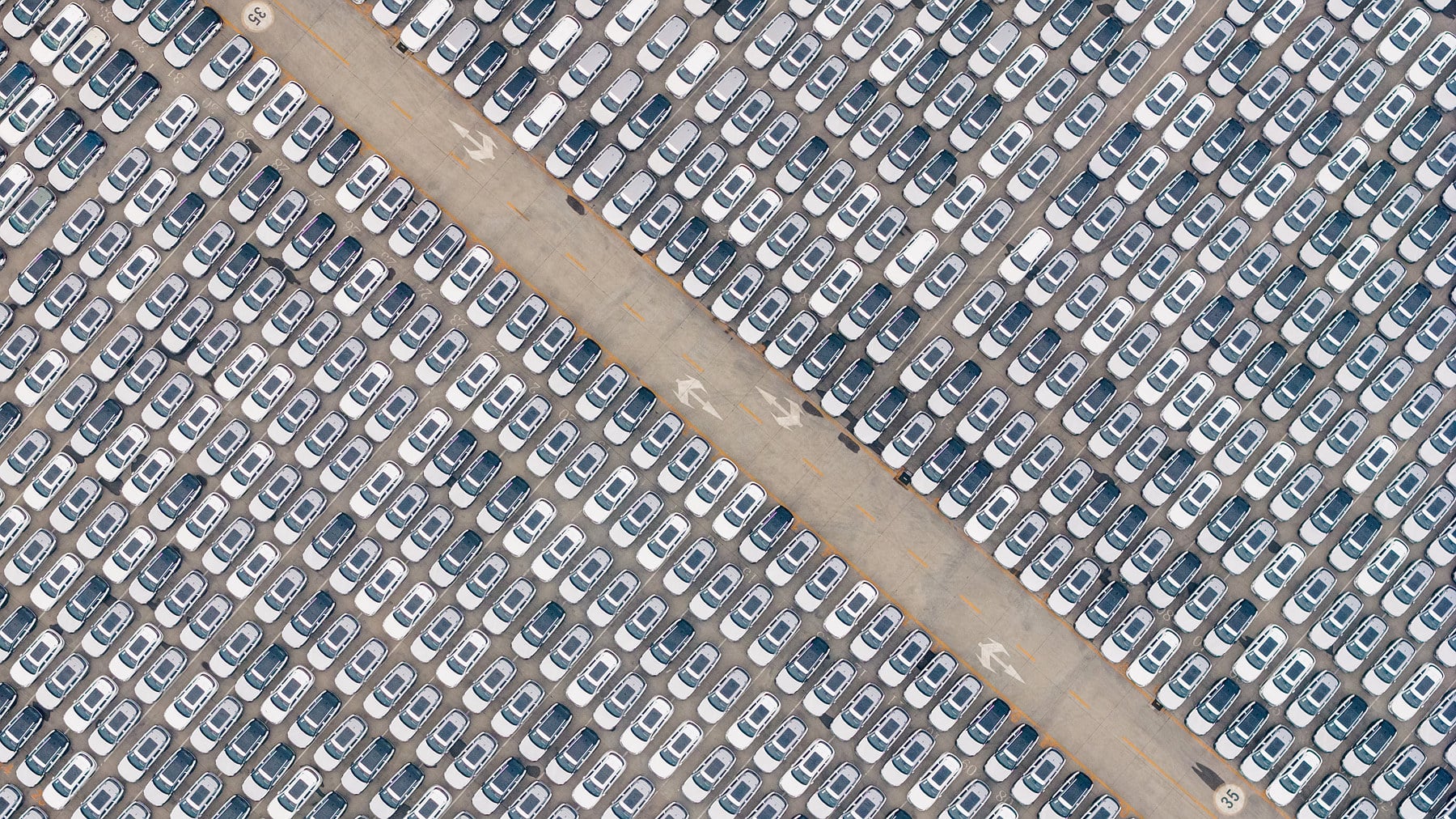 Cars awaiting export at Tianjin Port in northern China. Photo: Xinhua