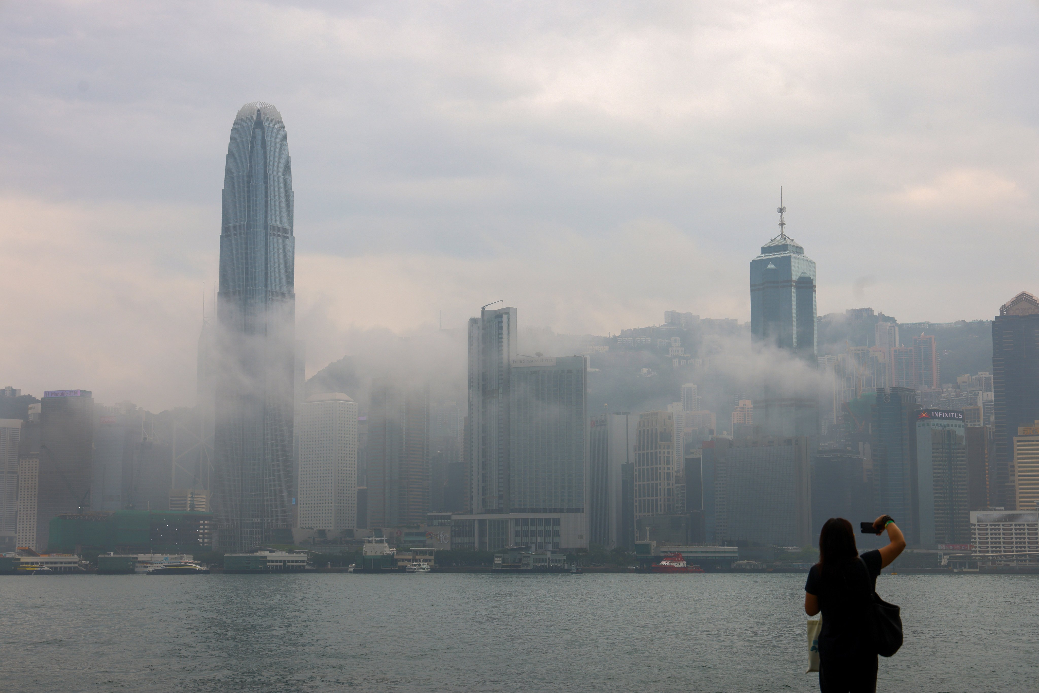 Hong Kong’s spring humidity can envelop you like thick fog, leaving you feeling sluggish and clouding your thoughts. Photo: Dickson Lee