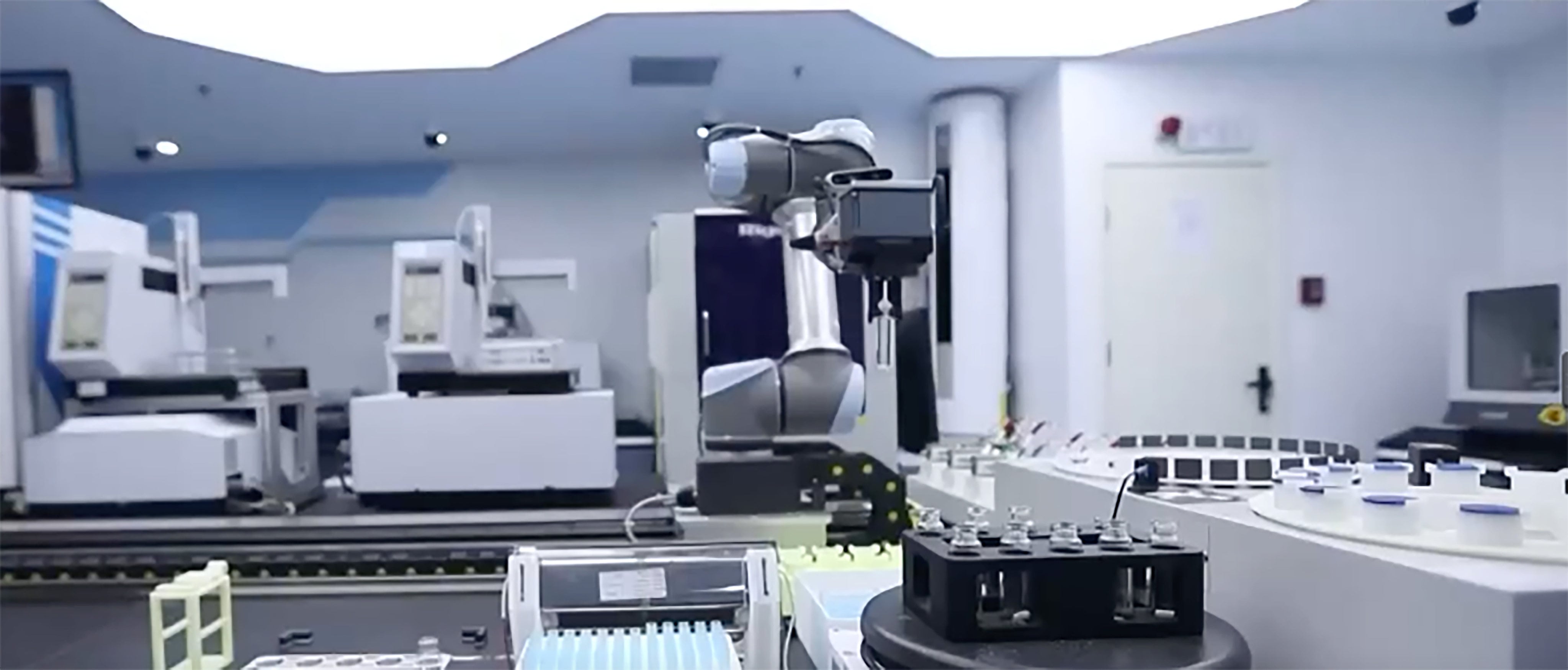 China’s largest scientific AI computing cluster officially entered operation at the national supercomputing network’s core node in Zhengzhou, Henan province, on Tuesday. Photo: CCTV