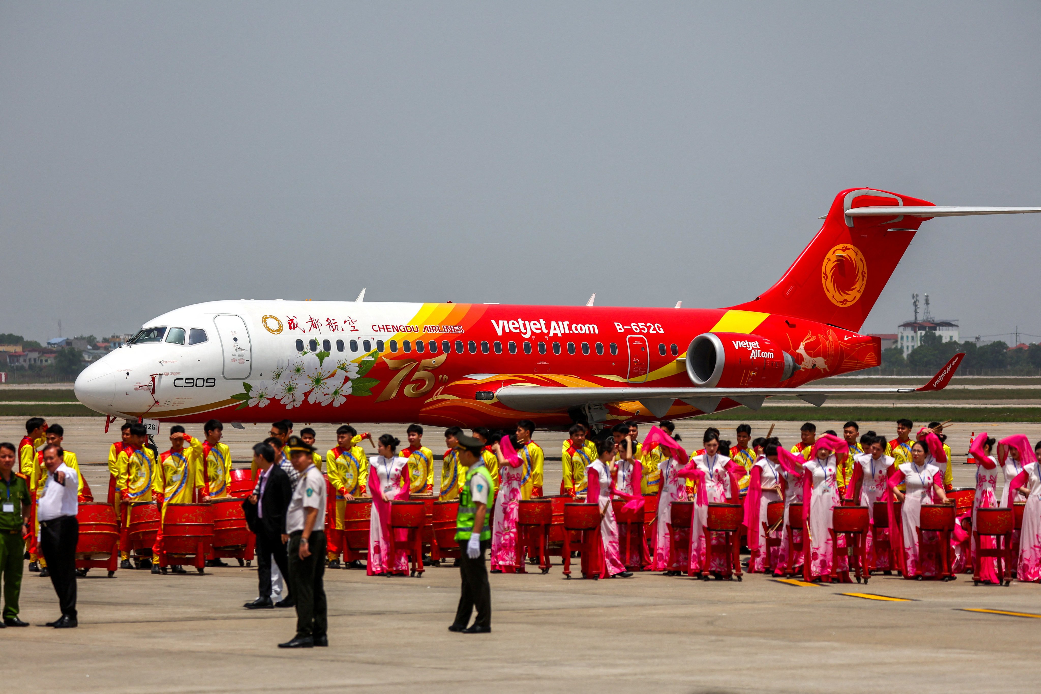 A C909 in VietJet livery at Hanoi’s Noi Bai International Airport in April last year. Photo: Reuters