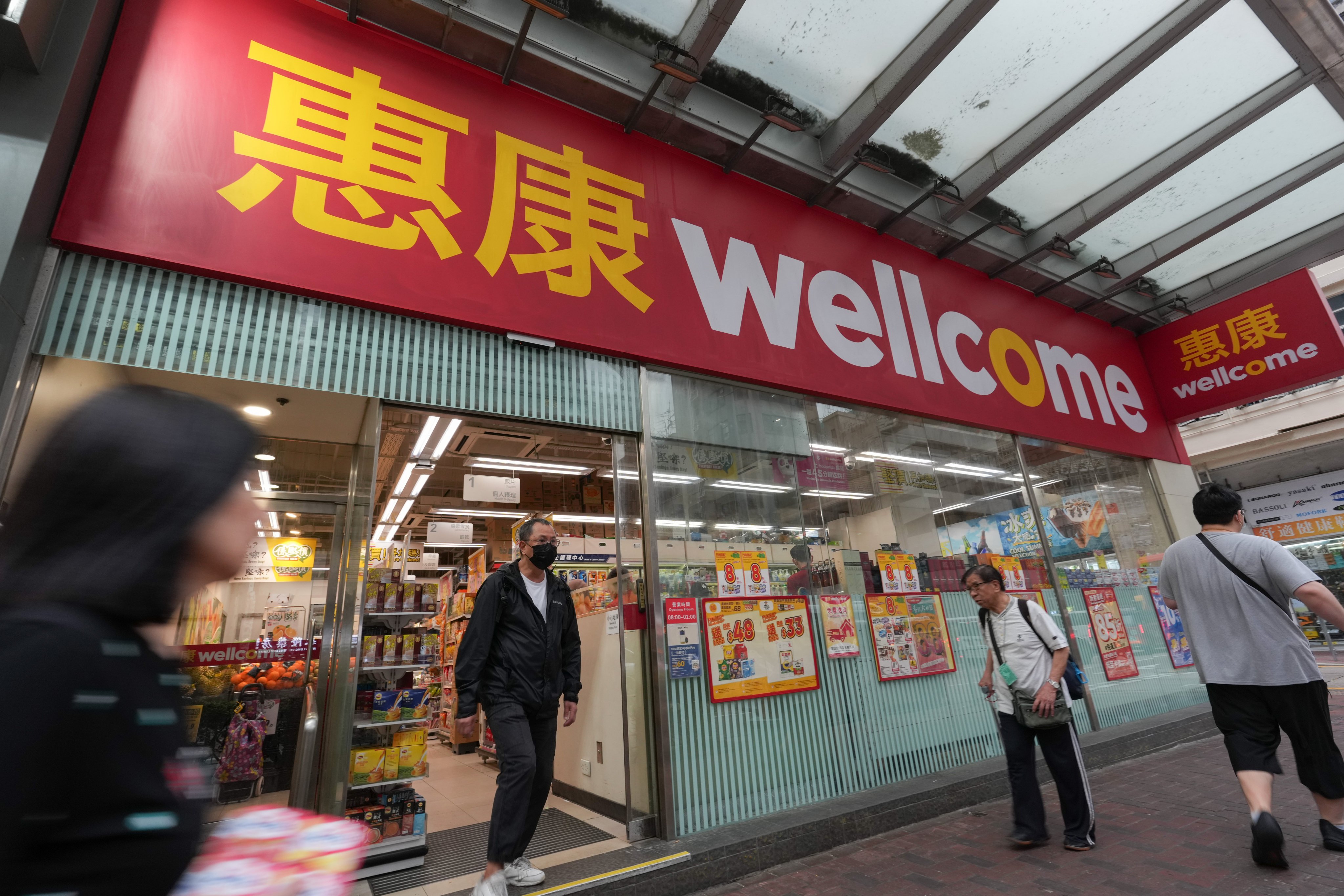 Wellcome supermarket at Jordan.  Jardine Matheson and CK Hutchison reportedly in talks for Wellcome-ParknShop megadeal. Photo: Jelly Tse