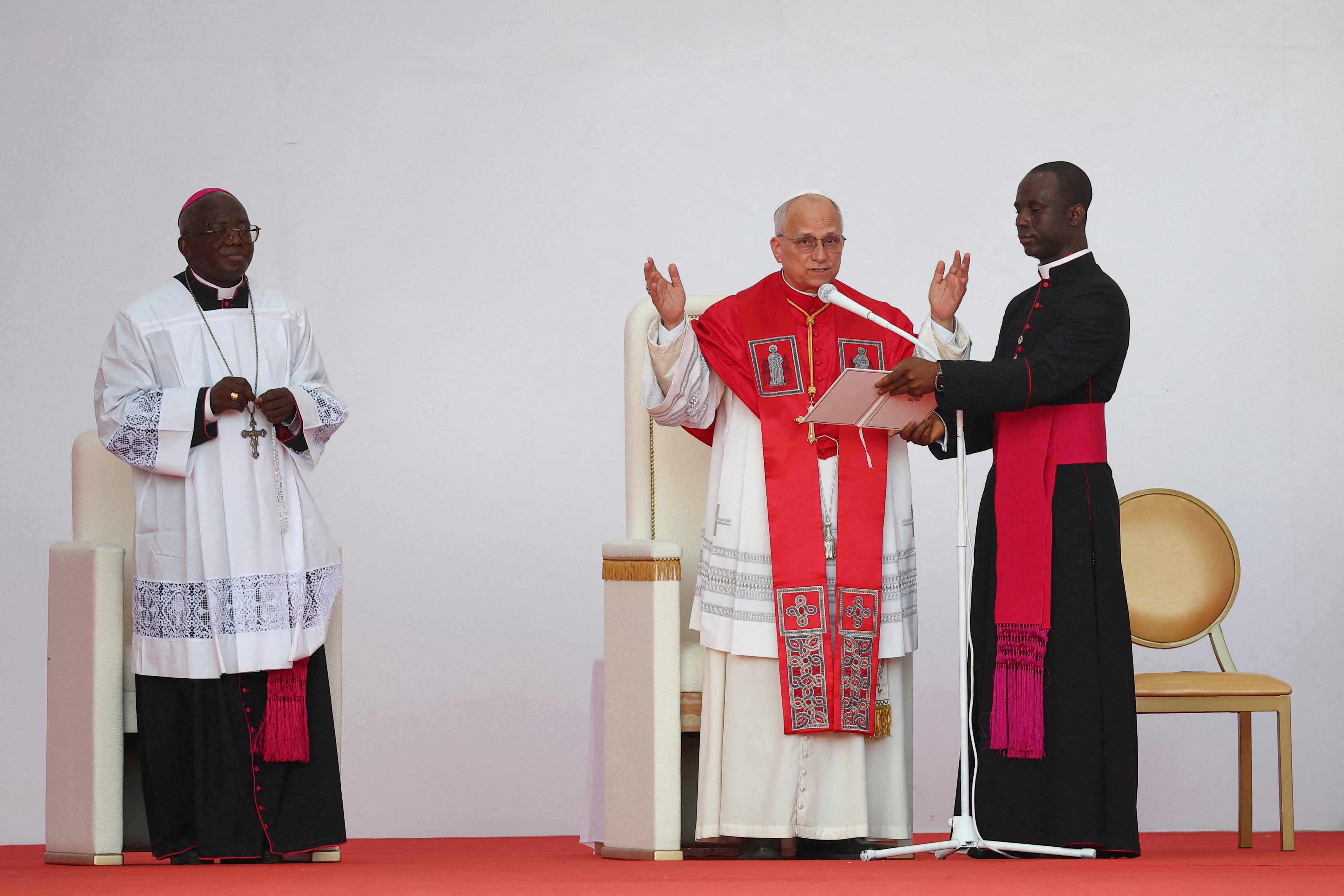 Pope Leo leads the Holy Rosary Prayer at the Mama Muxima Shrine, accompanied by Bishop Monsignor Emilio Sumbelelo, during his apostolic journey in Africa, in Muxima, Angola on Sunday. Photo: Reuters