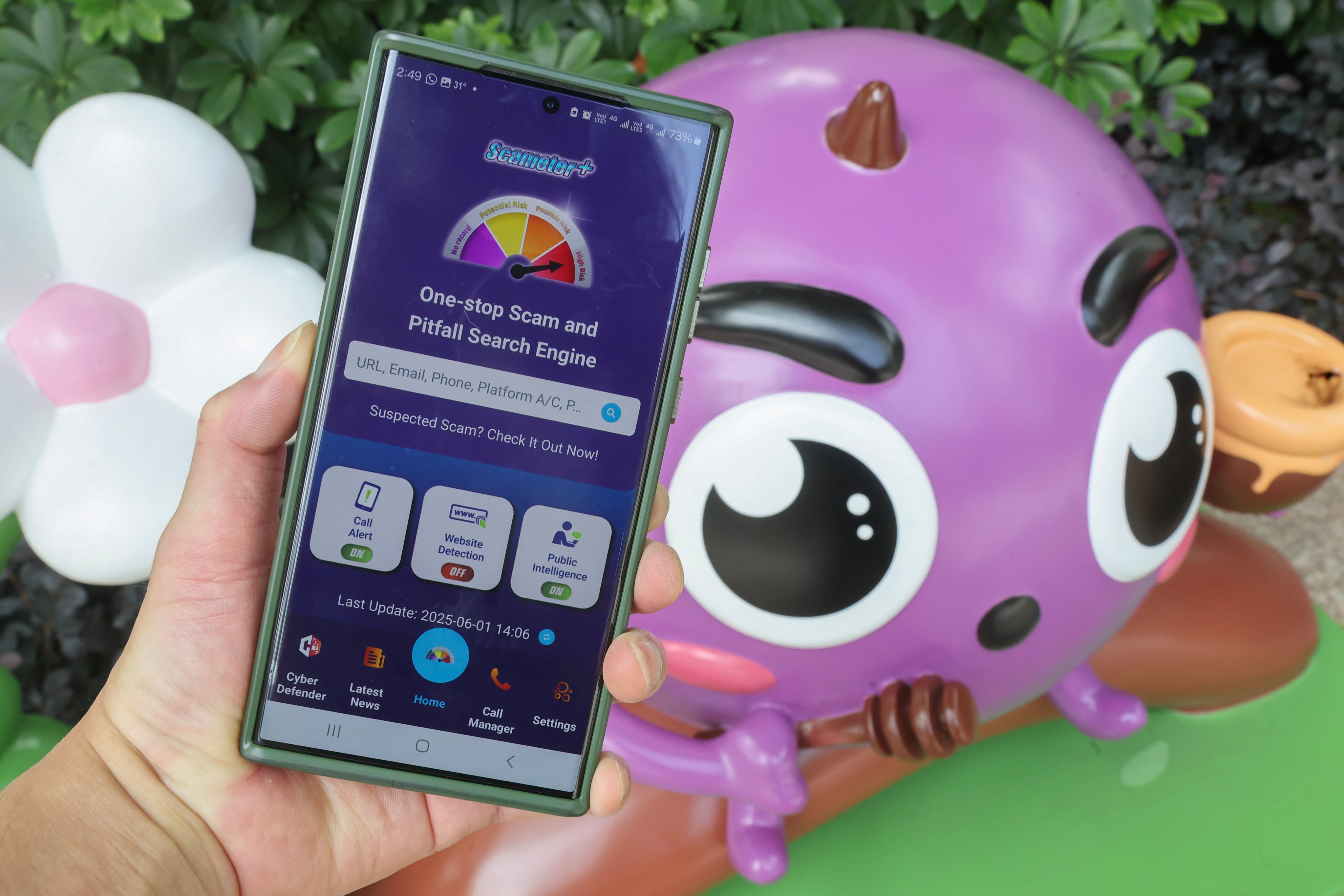 The Scameter app can be used to verify if a suspicious job offer is legitimate. Photo: Edmond So