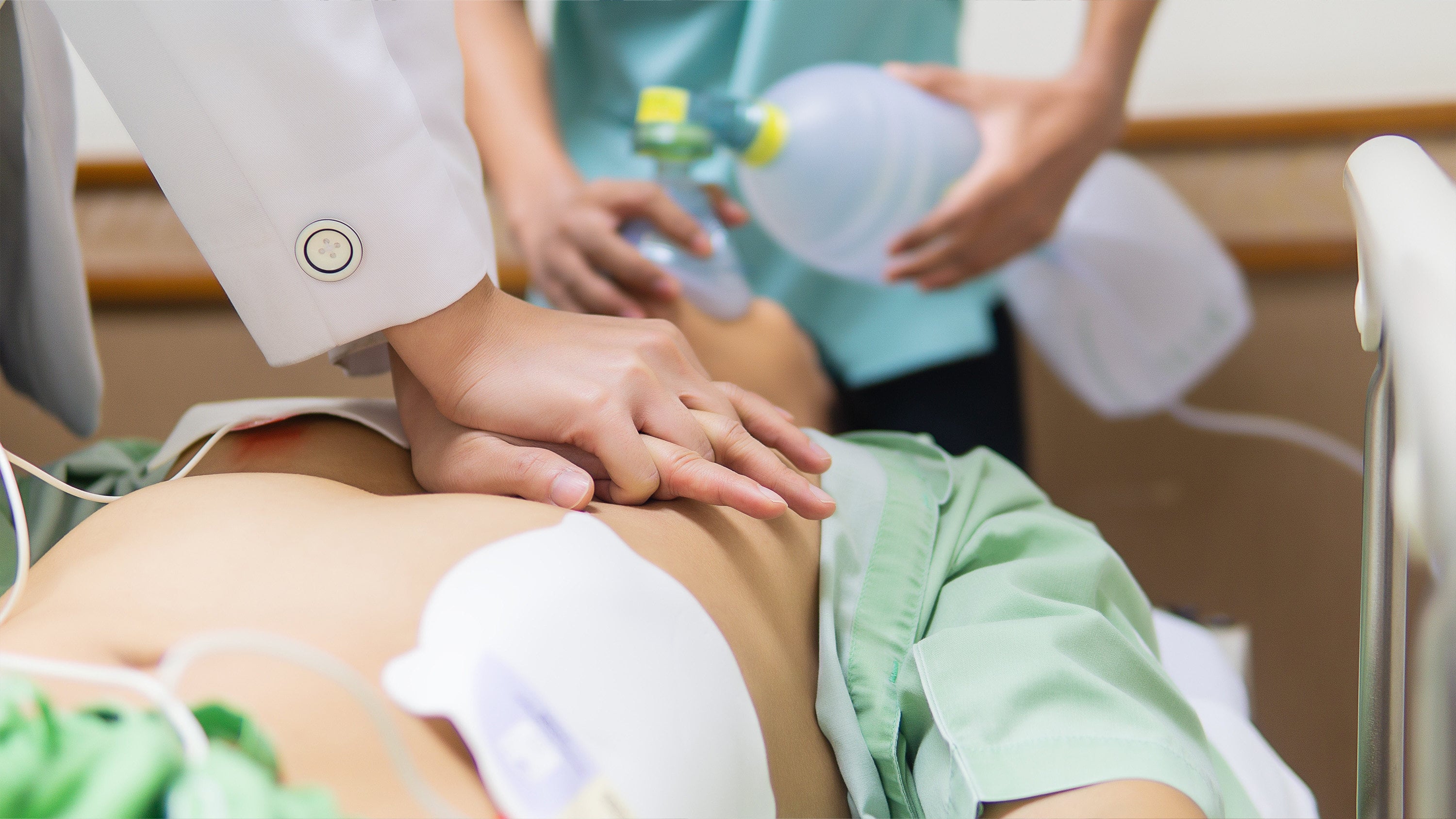 A Chinese man in his 40s defied the odds after a cardiac arrest. Following more than 40 hours without a heartbeat, he miraculously recovered. Photo: Shutterstock