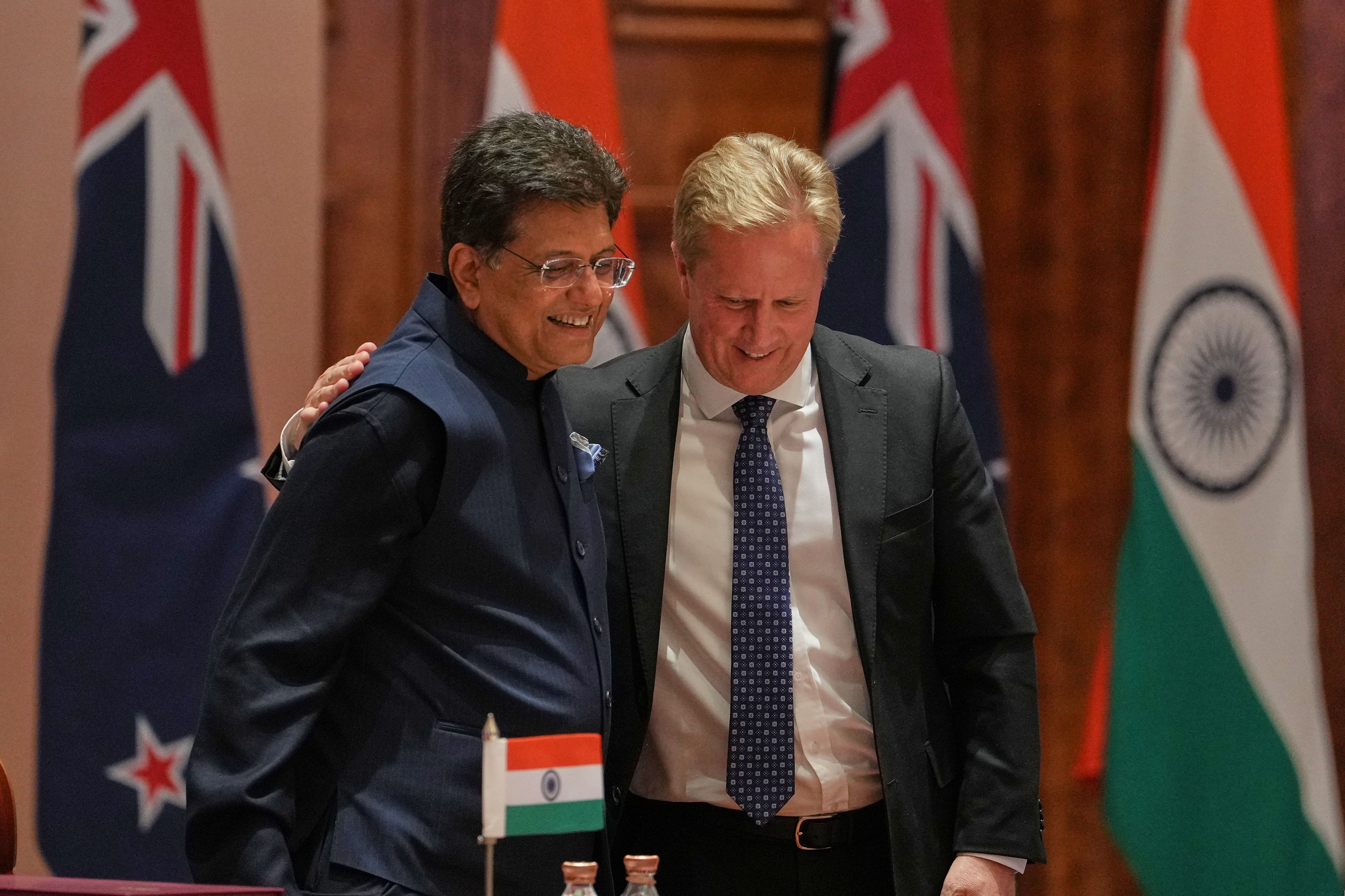 New Zealand Trade Minister Todd McClay (right) and Indian Commerce Minister Piyush Goyal after they signed documents on a free-trade agreement in New Delhi on Monday. Photo: AP