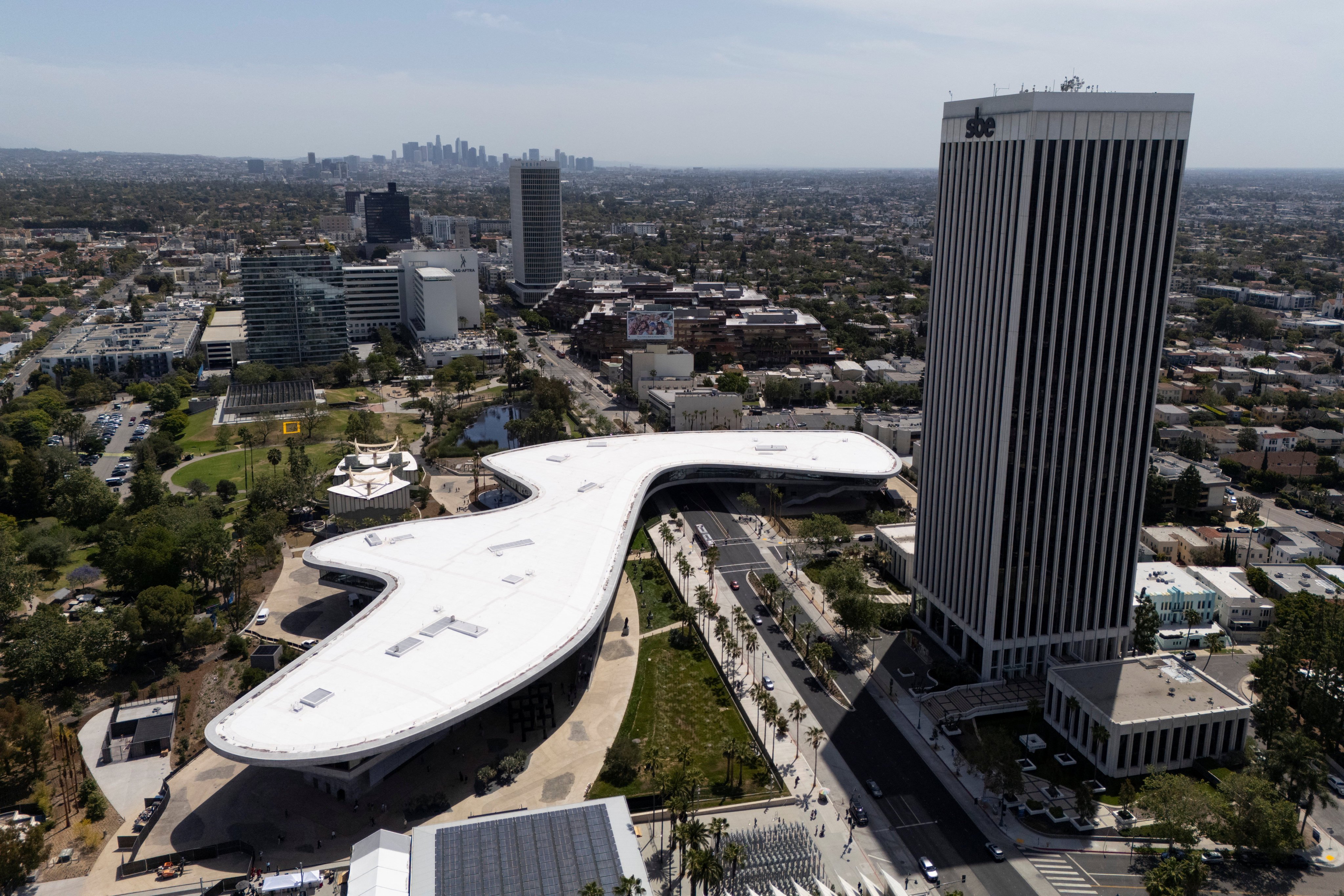 A drone view of the David Geffen Galleries at the Los Angeles County Museum of Art (LACMA) in Los Angeles, California, U.S., April 19, 2026. REUTERS/Daniel Cole