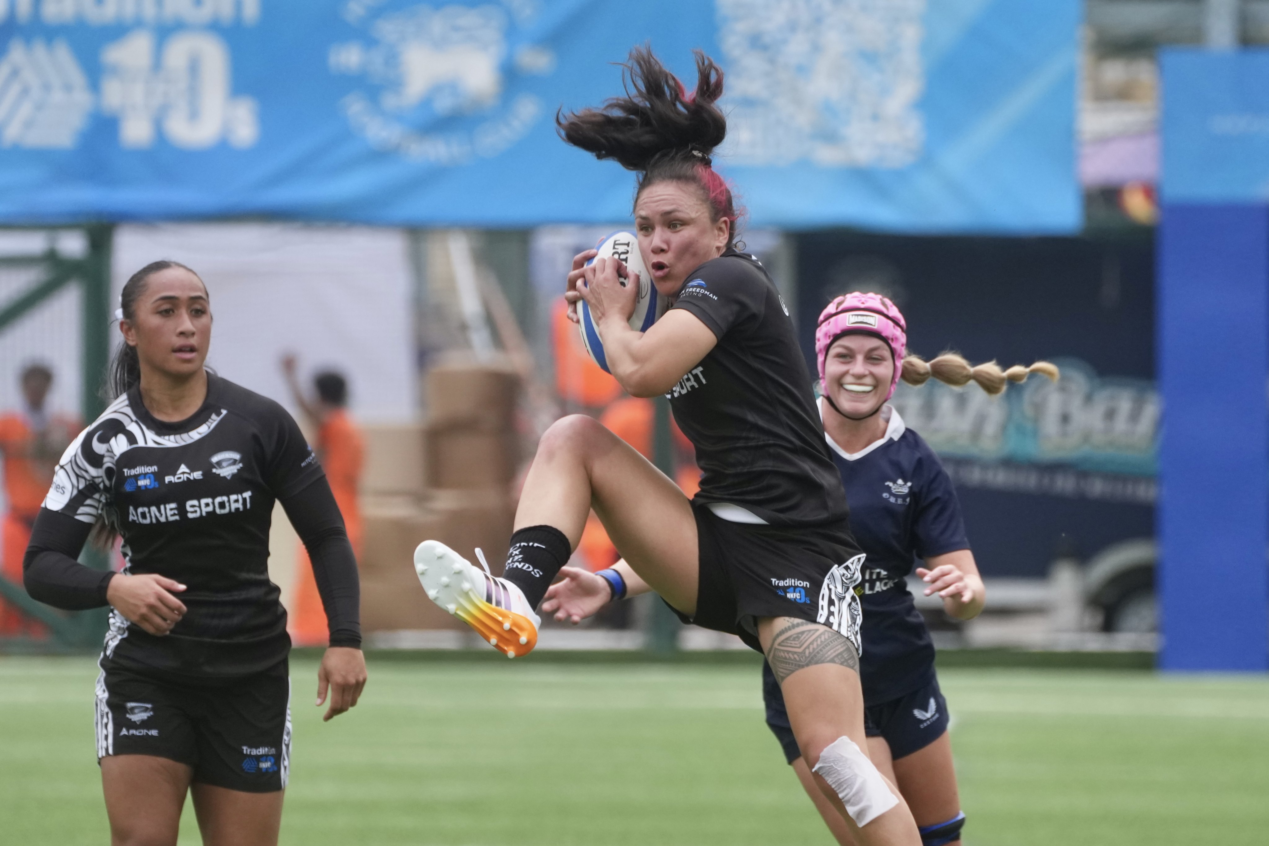 Ruby Tui in action for Aone Sports New Zealand in the recent Tradition HKFC 10s. Photo: Karma Lo