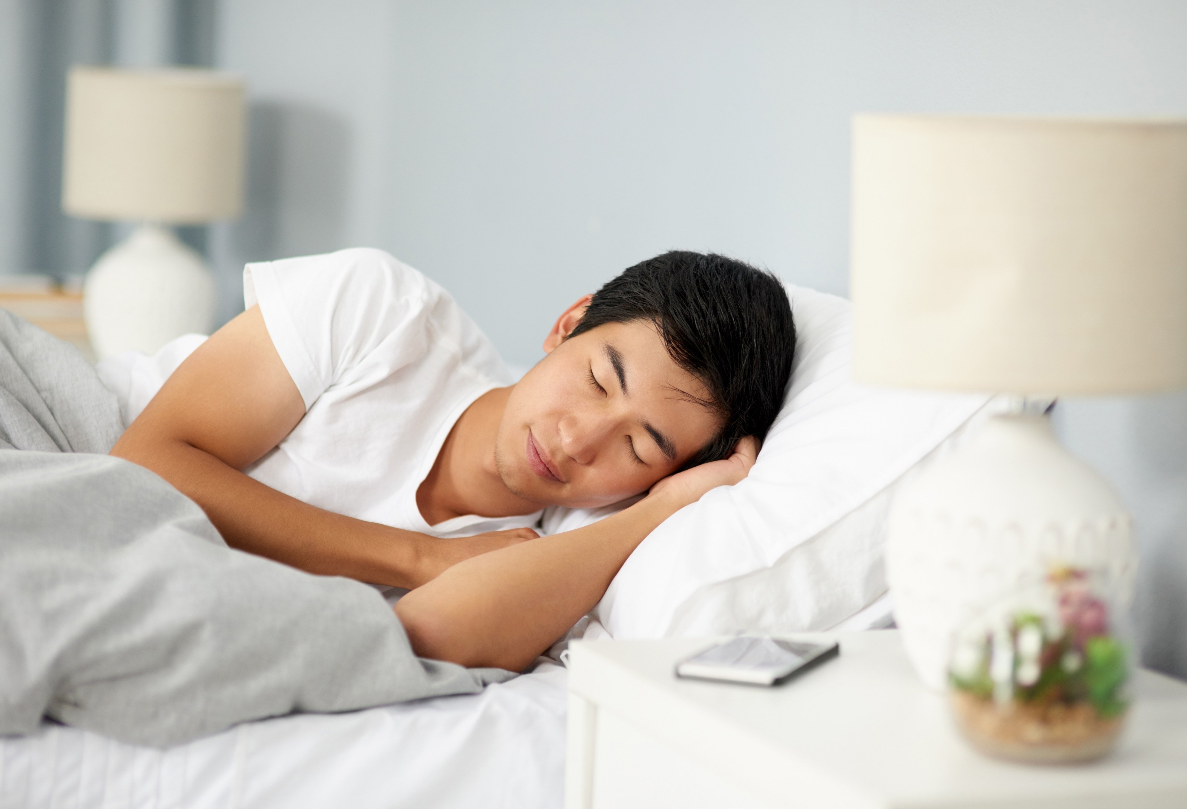The ancient Chinese believed that the ideal sleep schedule followed nature’s rhythms, and rising early was prized. Photo: Shutterstock