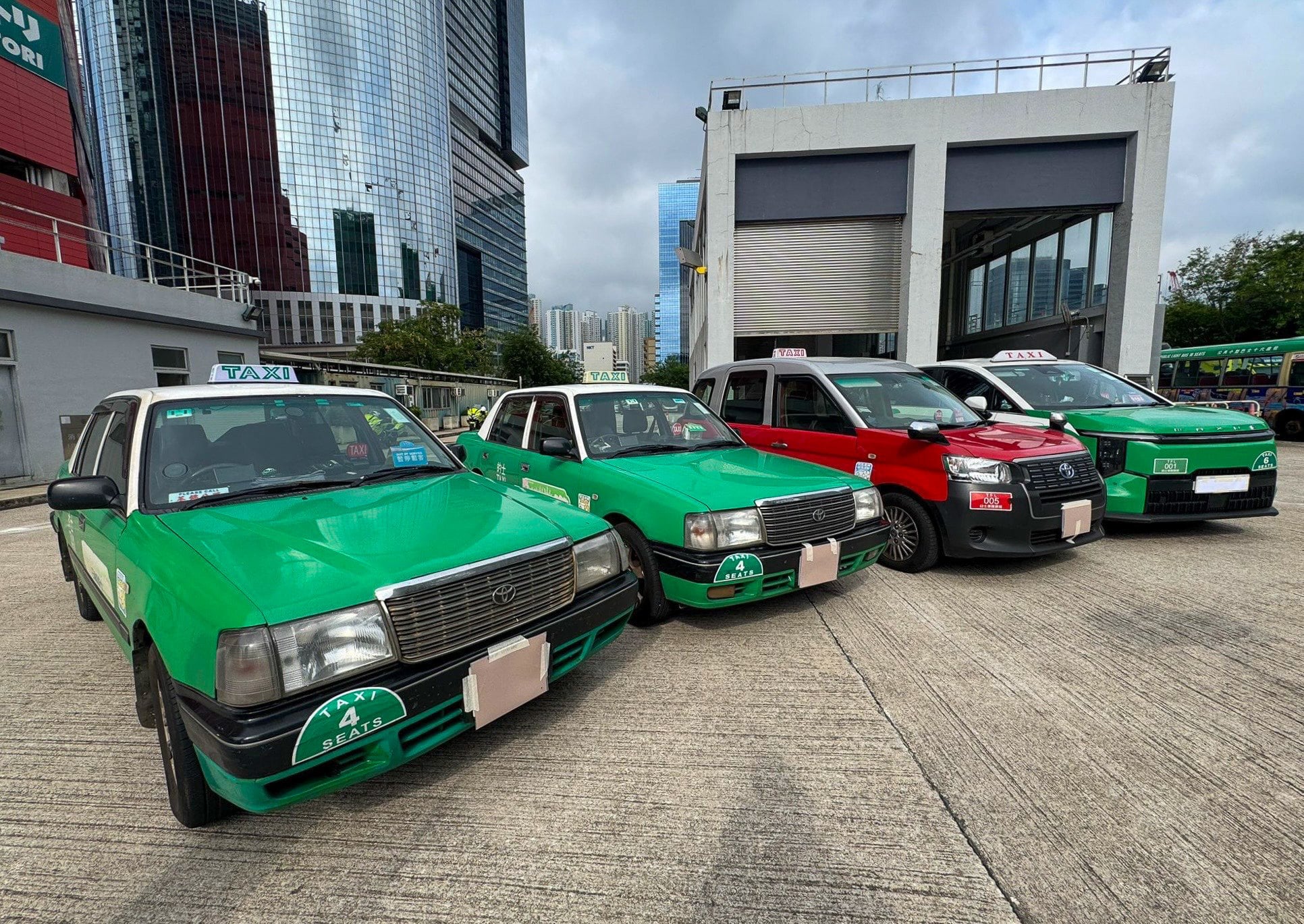 Taxi vehicles seized by police. Photo: Handout