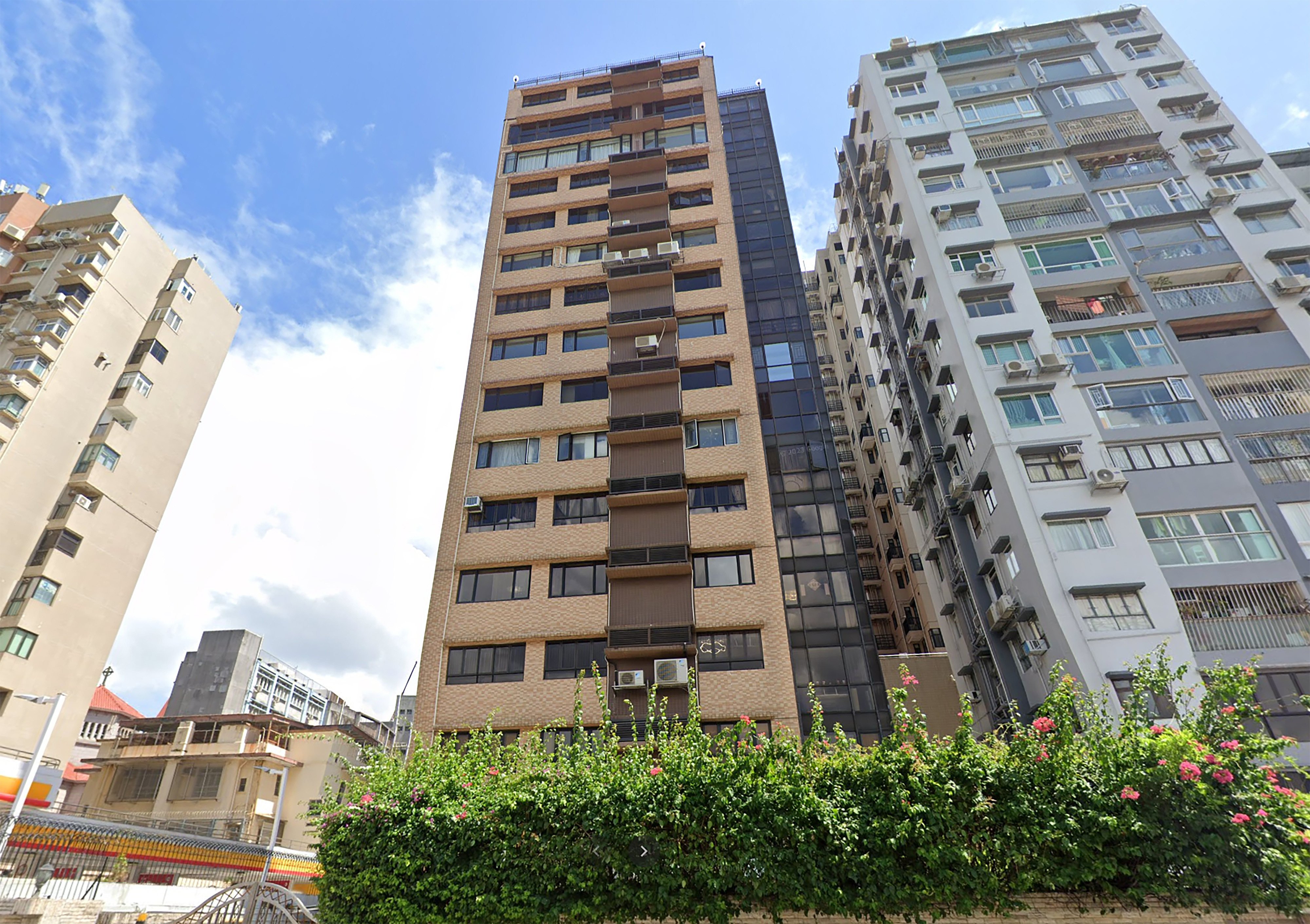 Royal Garden on Boundary Street, Ho Man Tin. Photo: Google Maps