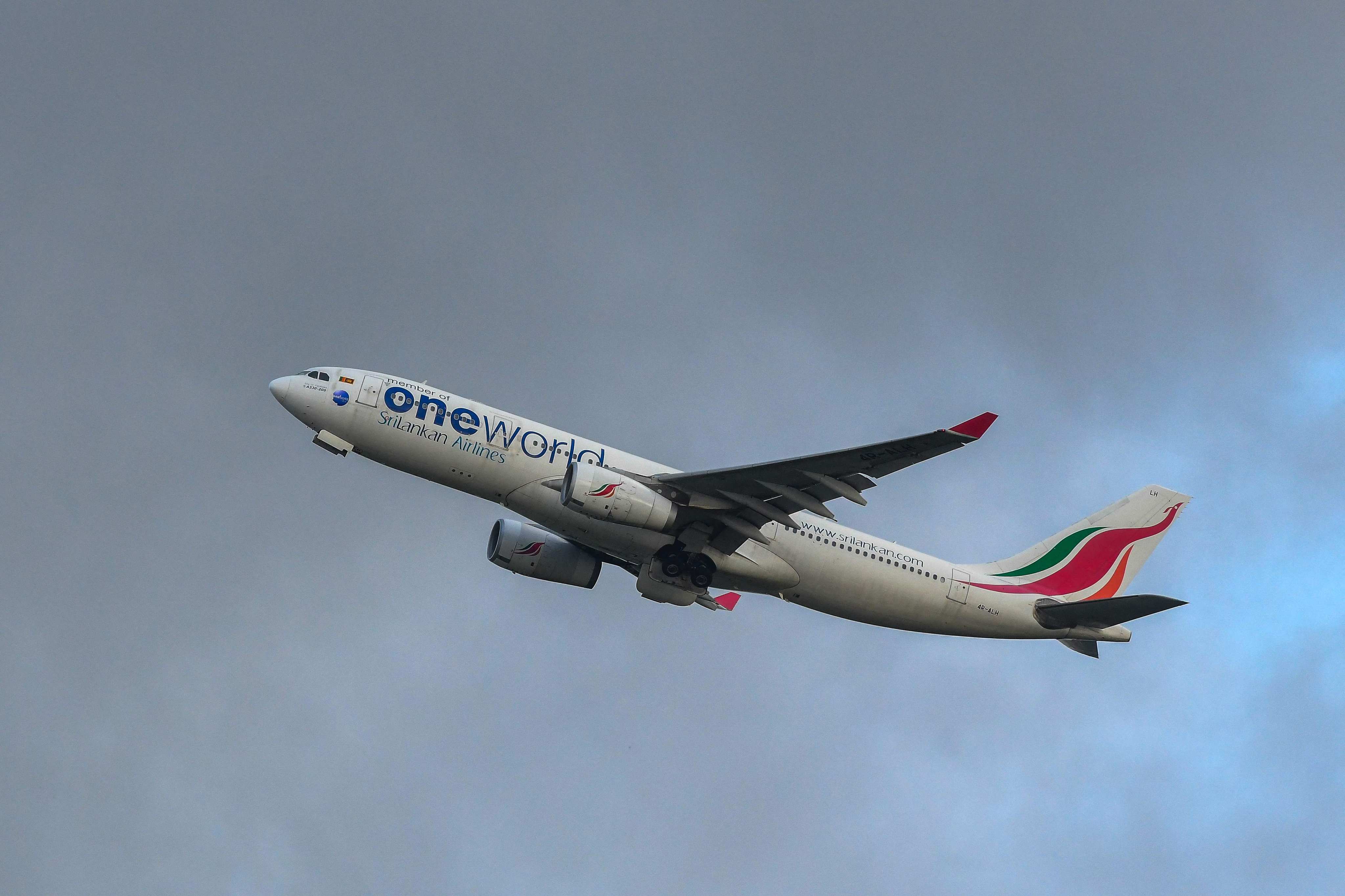 A SriLankan Airlines plane takes off from Bandaranaike International Airport in Katunayake on September 13, 2022. Photo: AFP