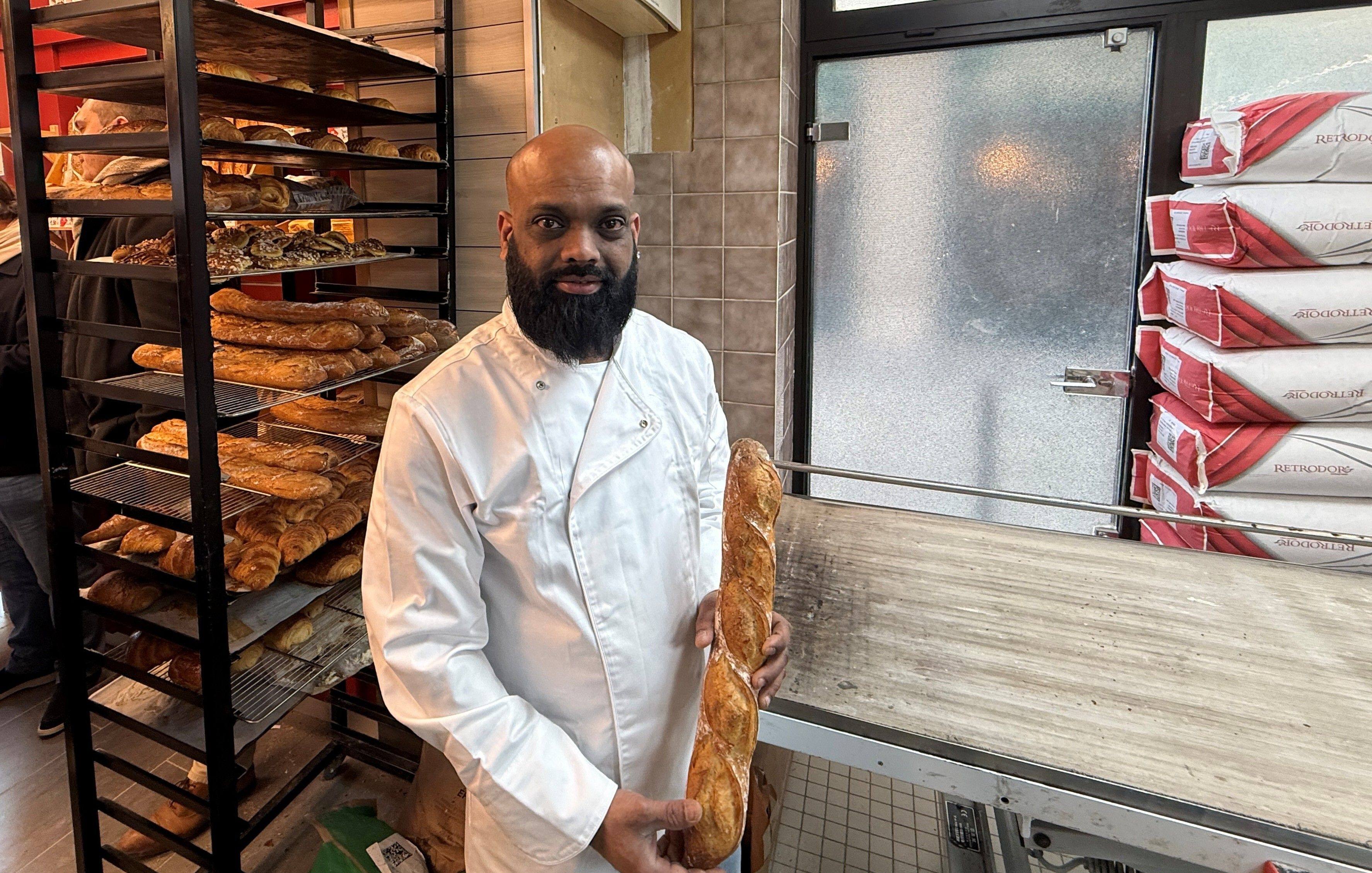 Sithamparappillai Jegatheepan, owner of the Parisian bakery Le Fournil de Didot, is the winner of the 2026 Grand Prix de la Baguette competition. Photo: Michael Evers/dpa