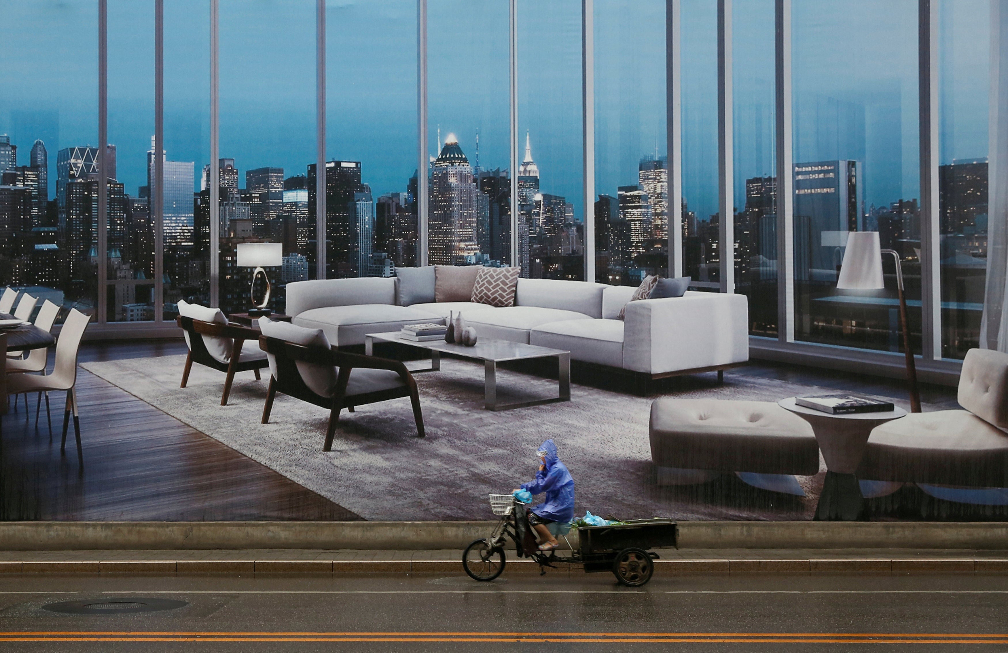 China should tax the ultra-rich’s property and income streams to align government incentives with protecting property rights and stabilising expectations, a prominent economist has said. Photo: Reuters