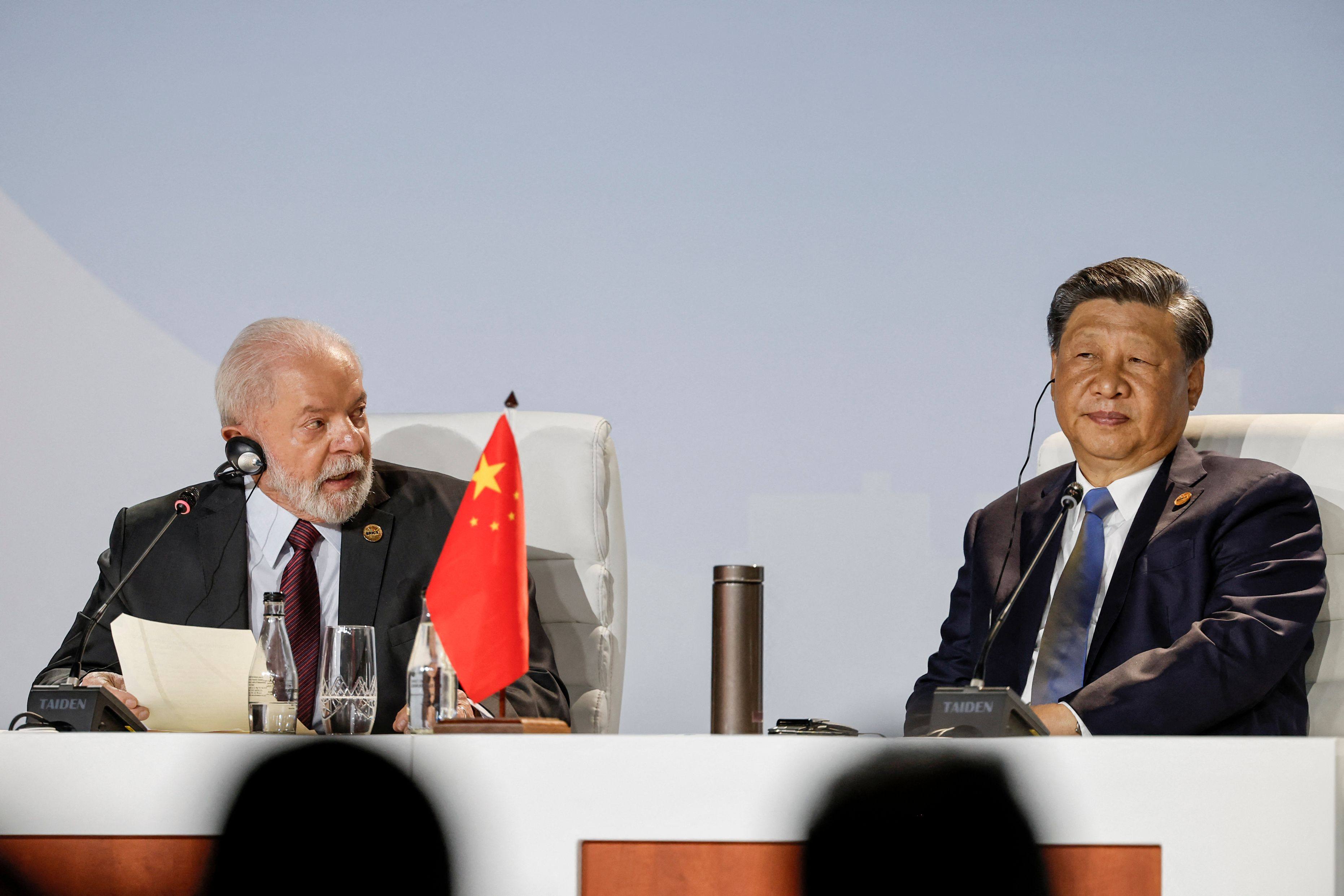 Brazilian President Luiz Inacio Lula da Silva (left) and President Xi Jinping attend the 2023 Brics Summit at the Sandton Convention Centre in Johannesburg, South Africa, on August 24, 2023. Photo: AFP