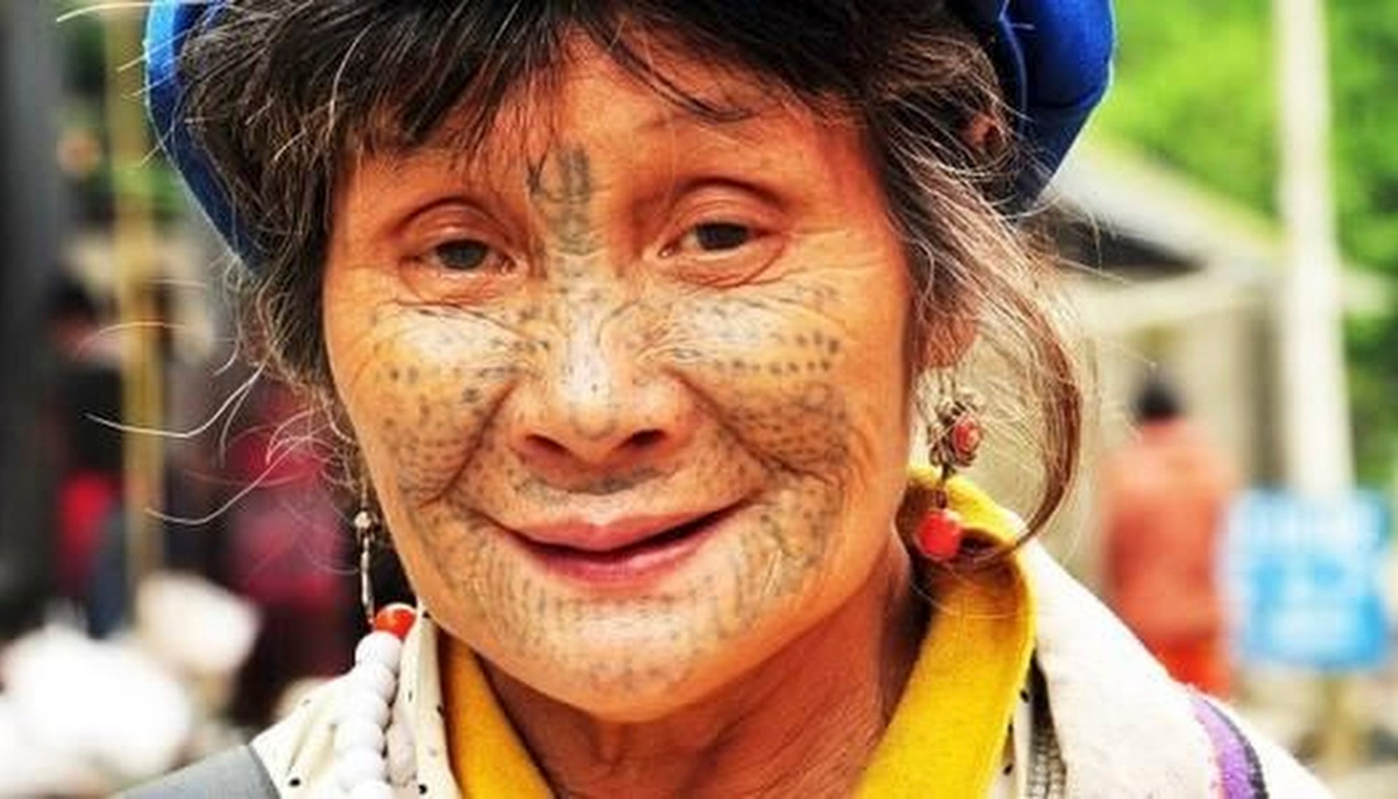 A modern day woman with a facial tattoo. At one point in history face inking was a form of punishment. Photo: Sohu/Zhihu