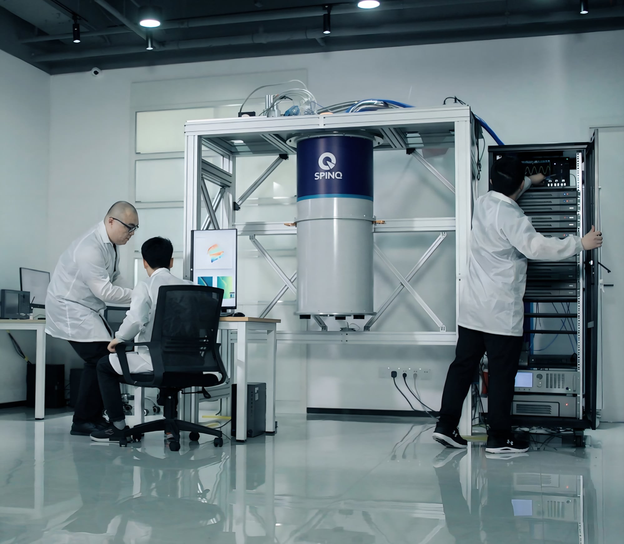 Superconducting quantum computers are typically large and require ultra-low temperatures to operate, making maintenance costly. Photo: SpinQ