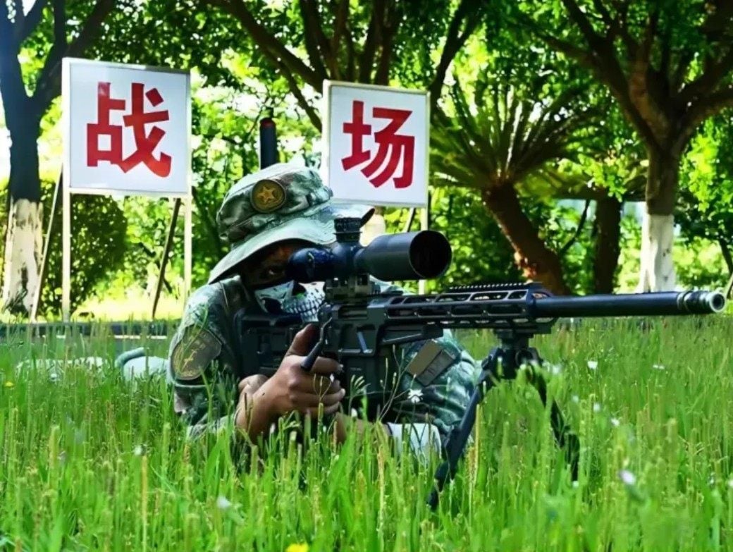 Huanan OptoElectronic reported last year that a domestically developed rifle was able to hit five out of five targets at a distance of 3,017 metres. Photo: Hunan Huanan Opto-Electro Group