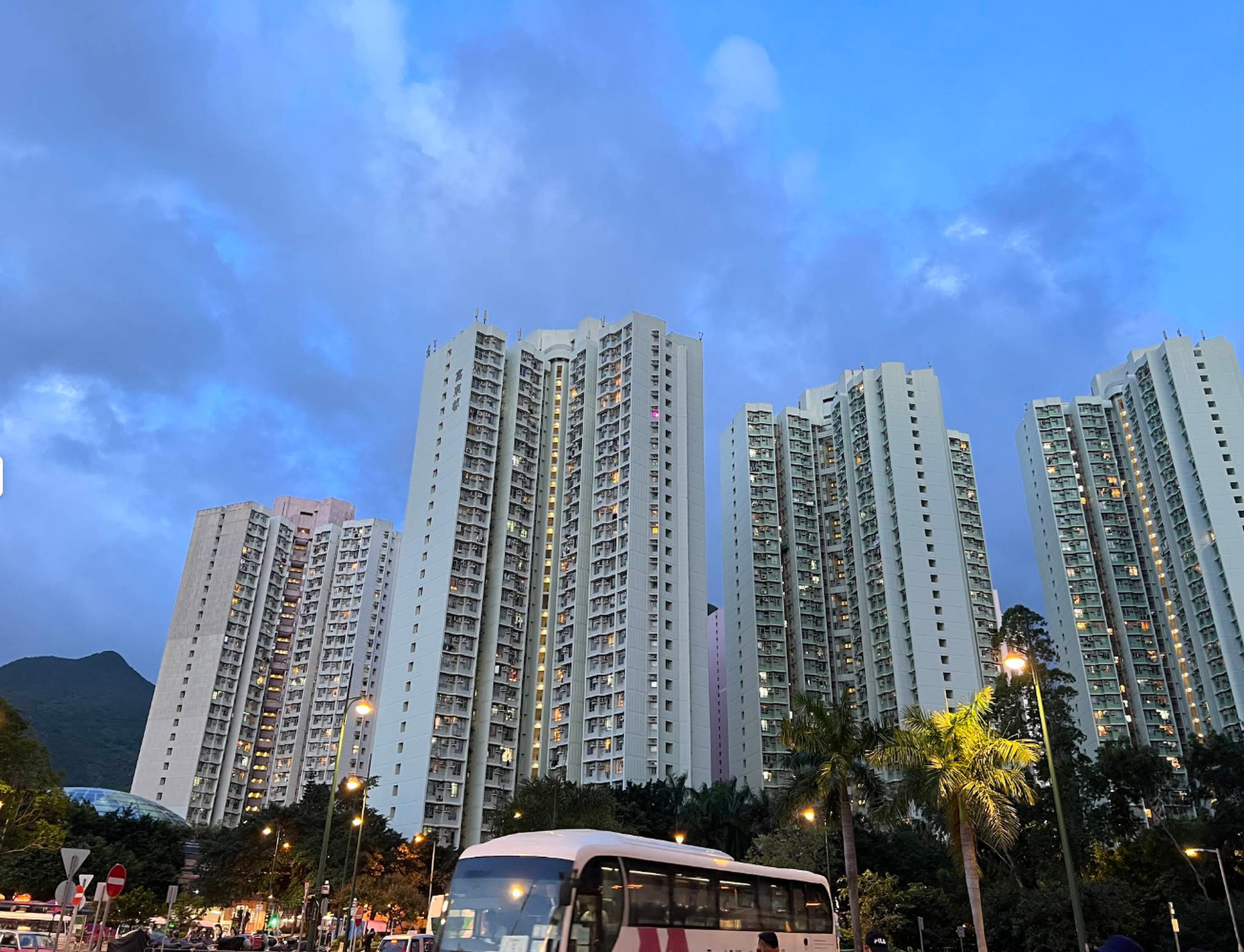 Yu Tung Court residential estate in Tung Chung. Photo: Google Maps