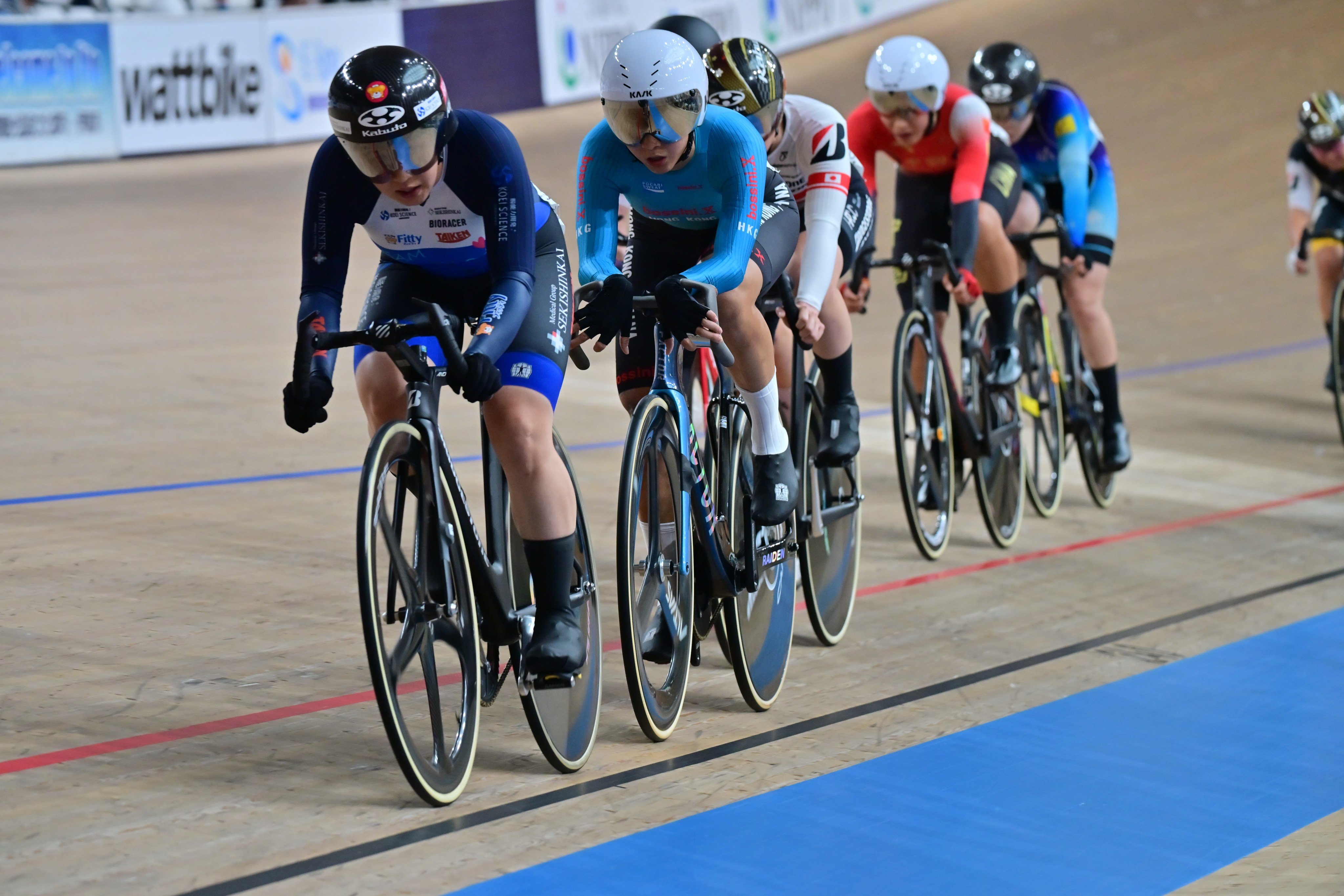 Ceci Lee appears poised to attack during the Japan Track Cup points race. Photo: Japan Cycling Federation