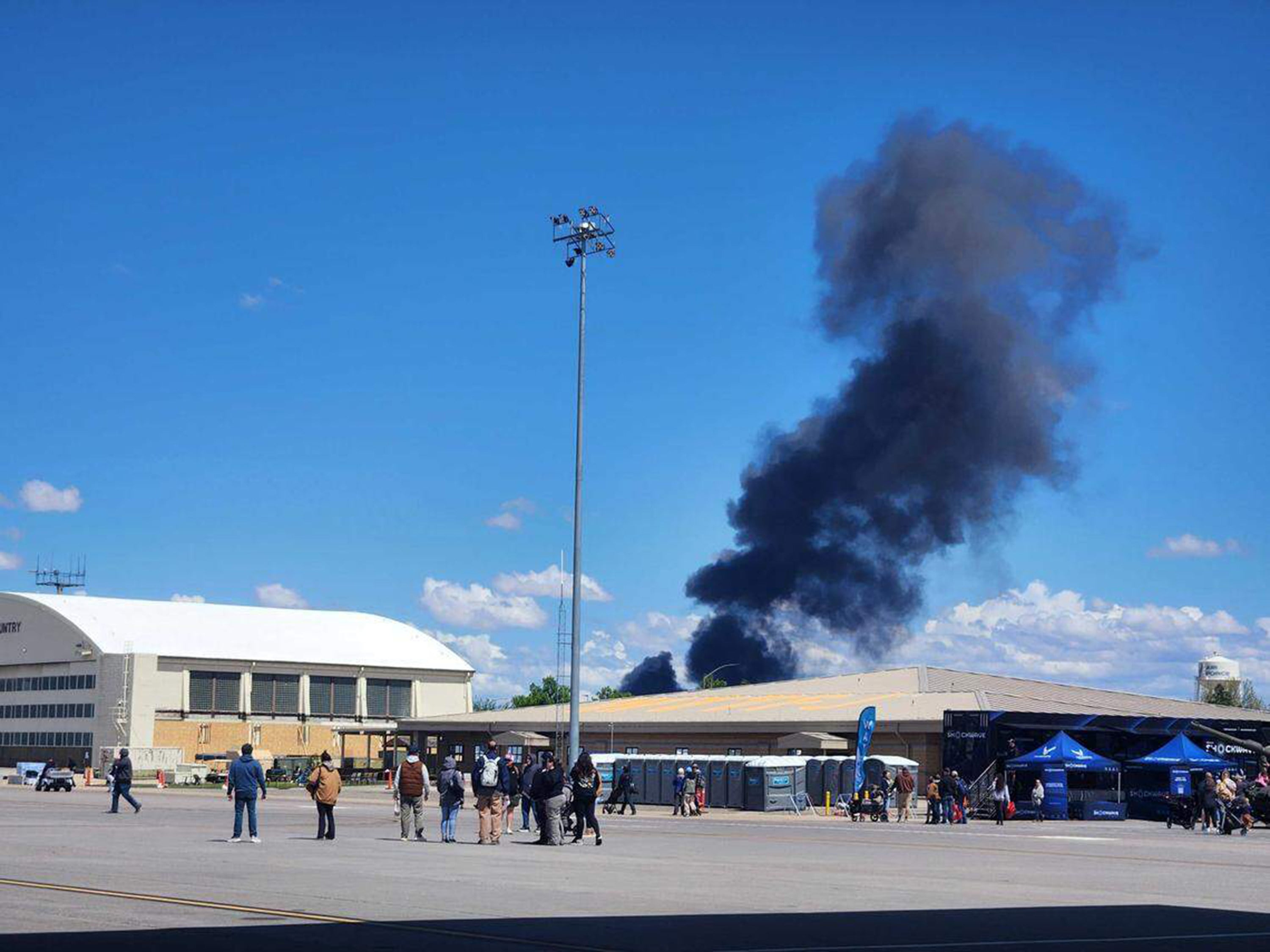 Rescue crews respond to a crash during the Gunfighter Skies air show at Idaho’s Mountain Home Air Force Base on Sunday. Photo: Idaho Statesman / TNS