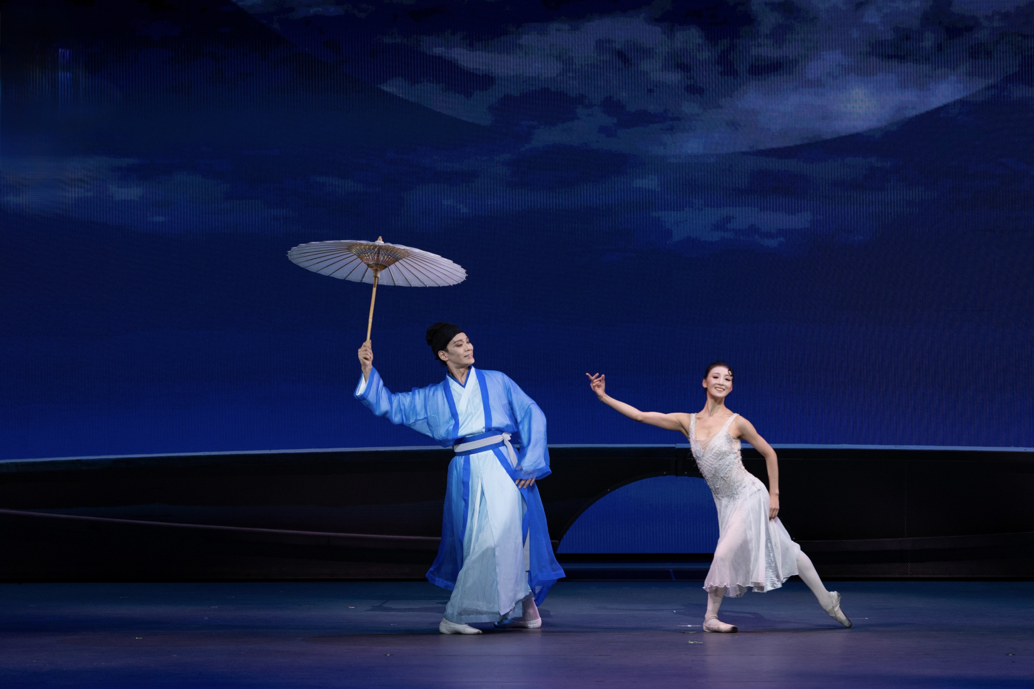 Lady White Snake, a dance drama that reimagines a beloved Chinese legend as a contemporary journey of love and self-discovery, opens Hong Kong’s Chinese Culture Festival 2026.