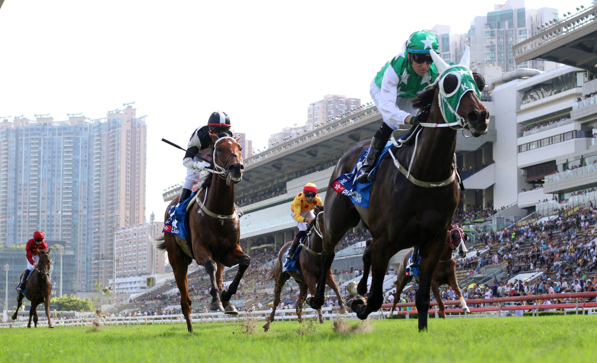 Pakistan Star runs home to lead Tony Cruz trifecta in Champions & Chater 2018.