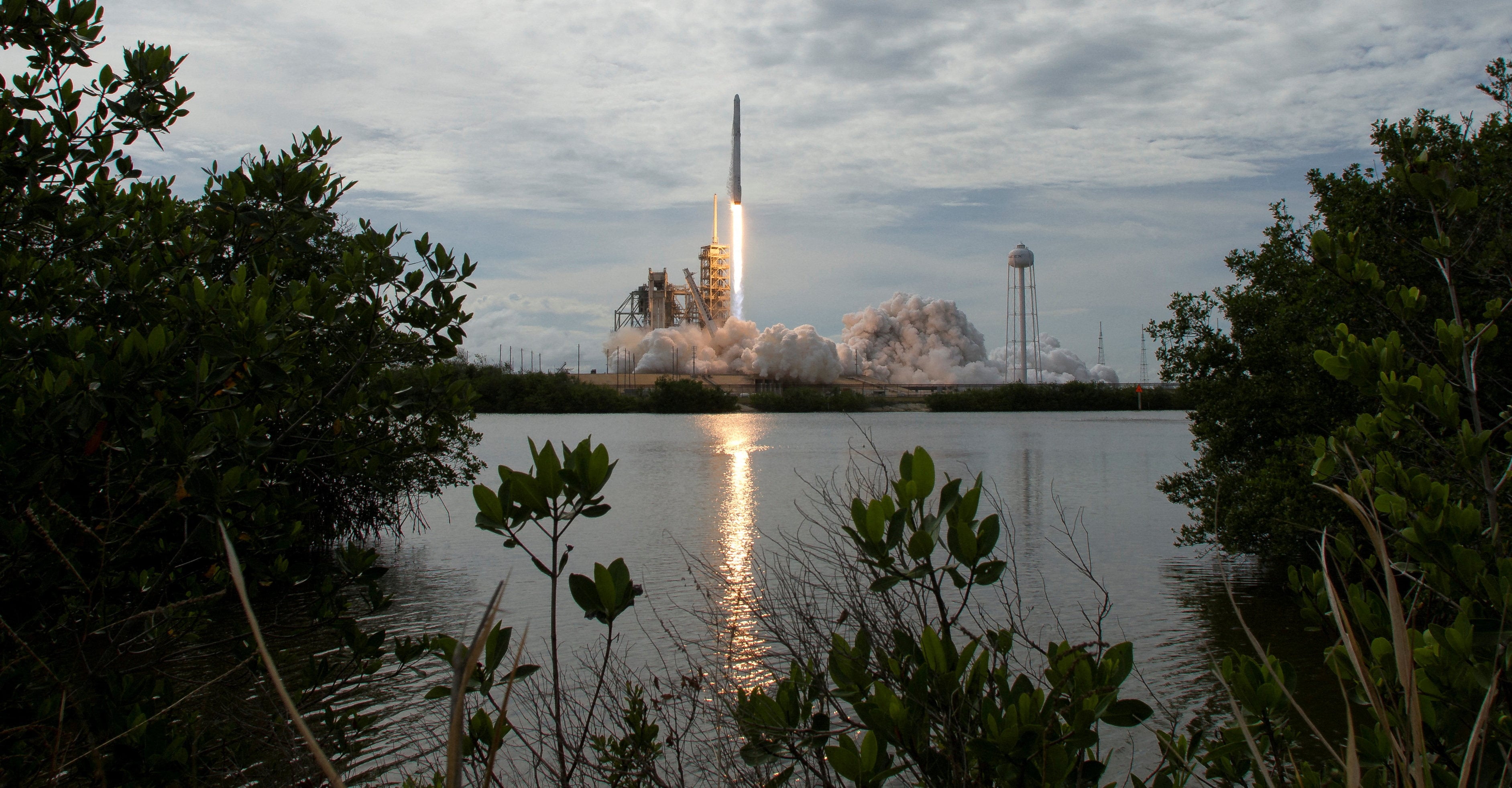 scmp.com - Daniel Ren - SpaceX share sale won't drain Hong Kong IPO boom, JPMorgan says