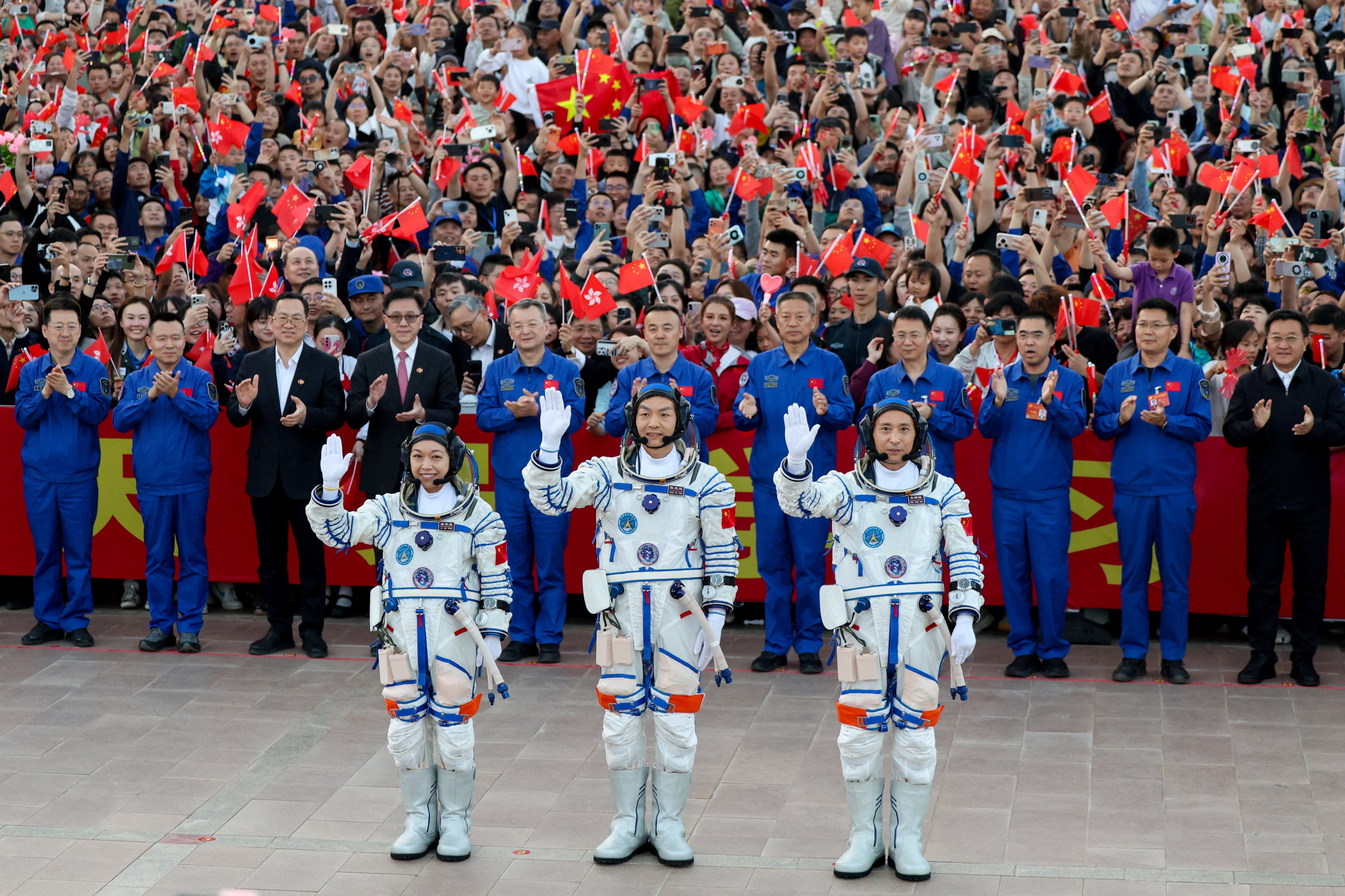 Astronauts Lai Ka-ying, Zhang Zhiyuan and Zhu Yangzhu. Photo: Reuters