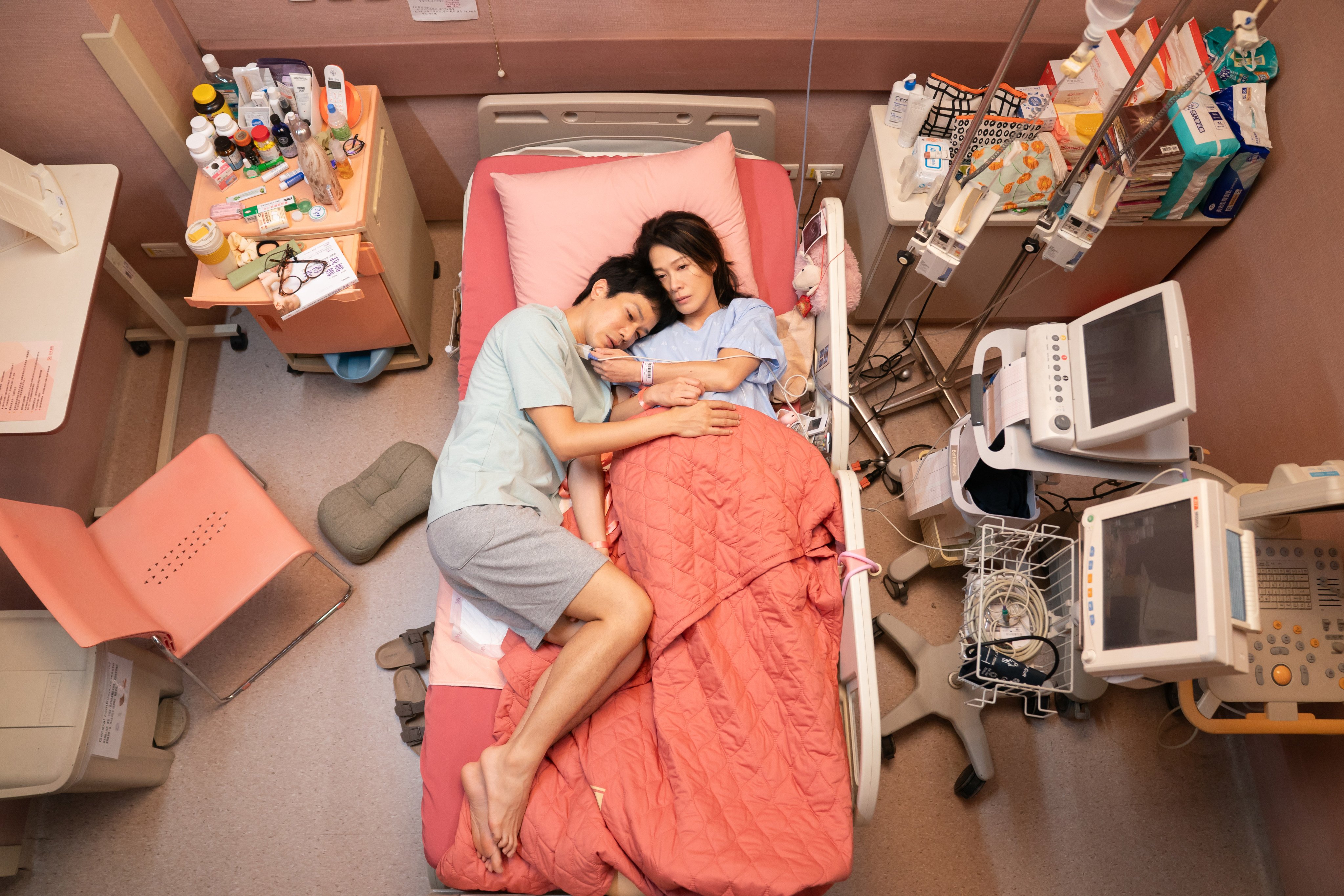 Rene Liu (right) as relentless career woman Le-fu and Hsueh Shih-ling, her boyfriend 12 years her junior, in a still from Unexpected Courage (category IIA, Mandarin), directed by Shawn Yu.