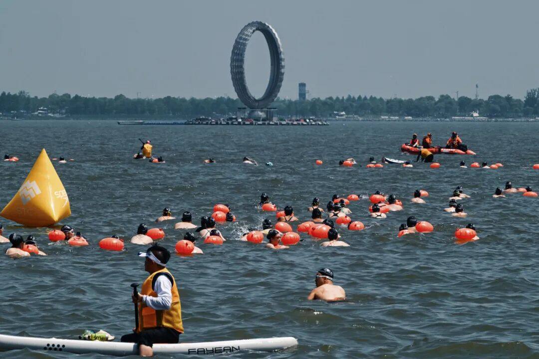 Another athlete, surnamed Zhang, condemned the “inappropriate photography” at the 2026 Xing-Quan Dishui Lake Swim-Crossing Challenge on her social media. Photo: Shanghai Traithlon Club