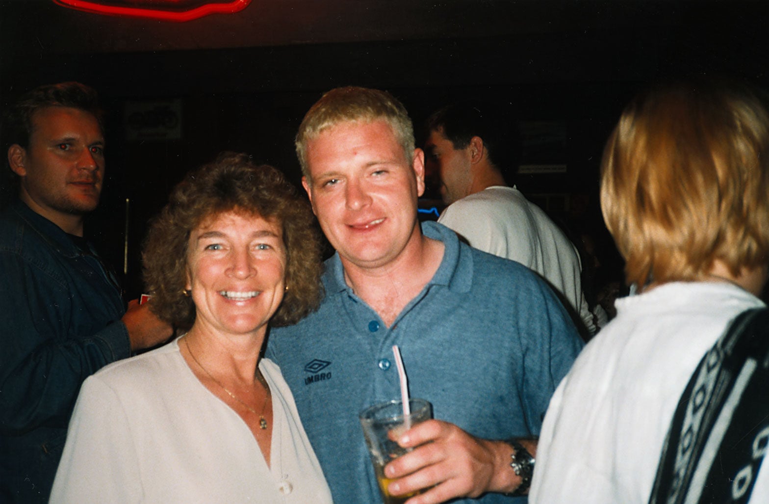 Paul Gascoigne pictured with a female fan at The Jump Bar in Causeway Bay on May 30, 1996. Photo: SCMP