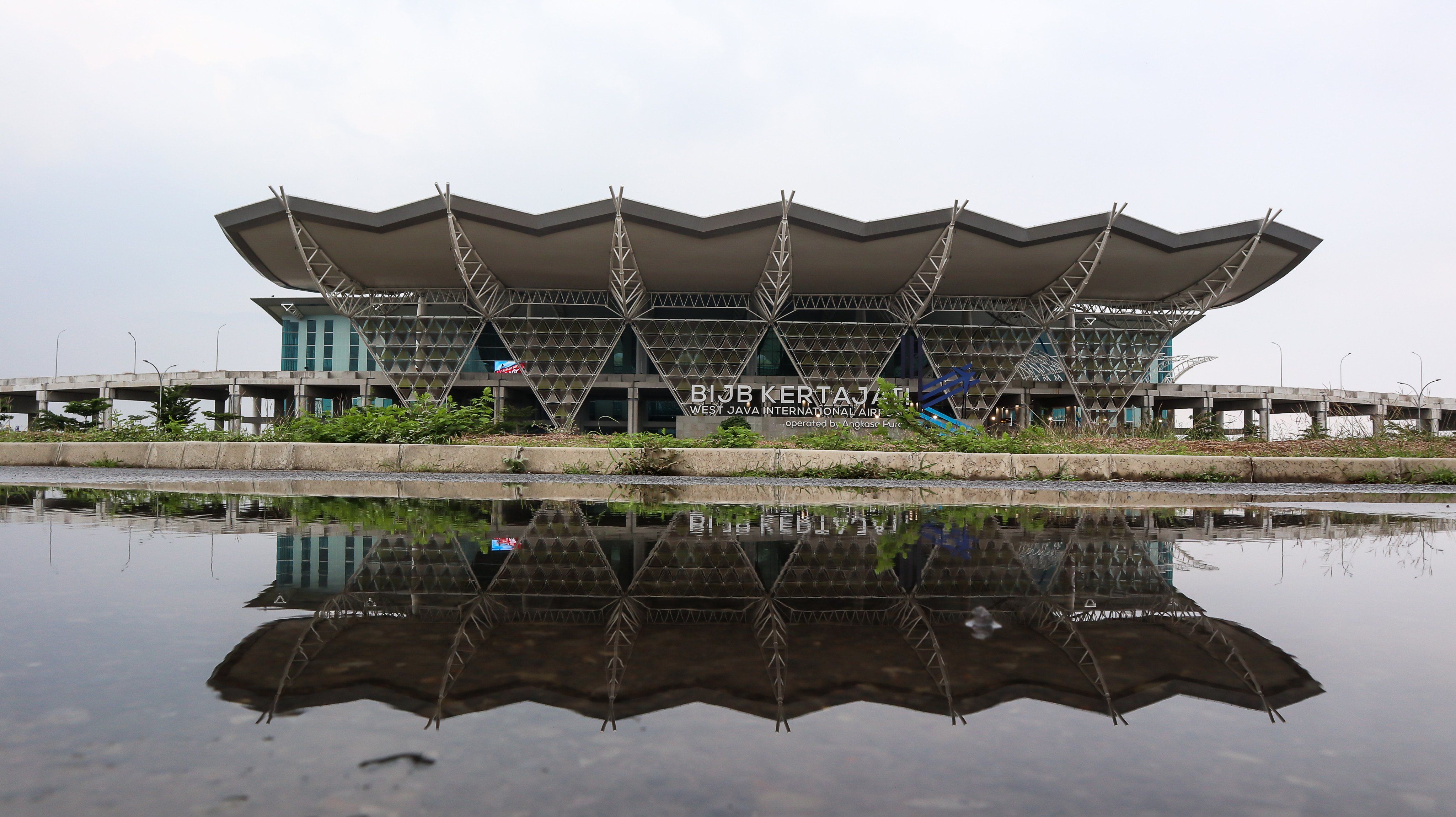 Kertajati Airport in West Java is dubbed a “ghost airport” due to its nearly deserted terminals and lack of commercial passenger traffic. Photo: Shutterstock