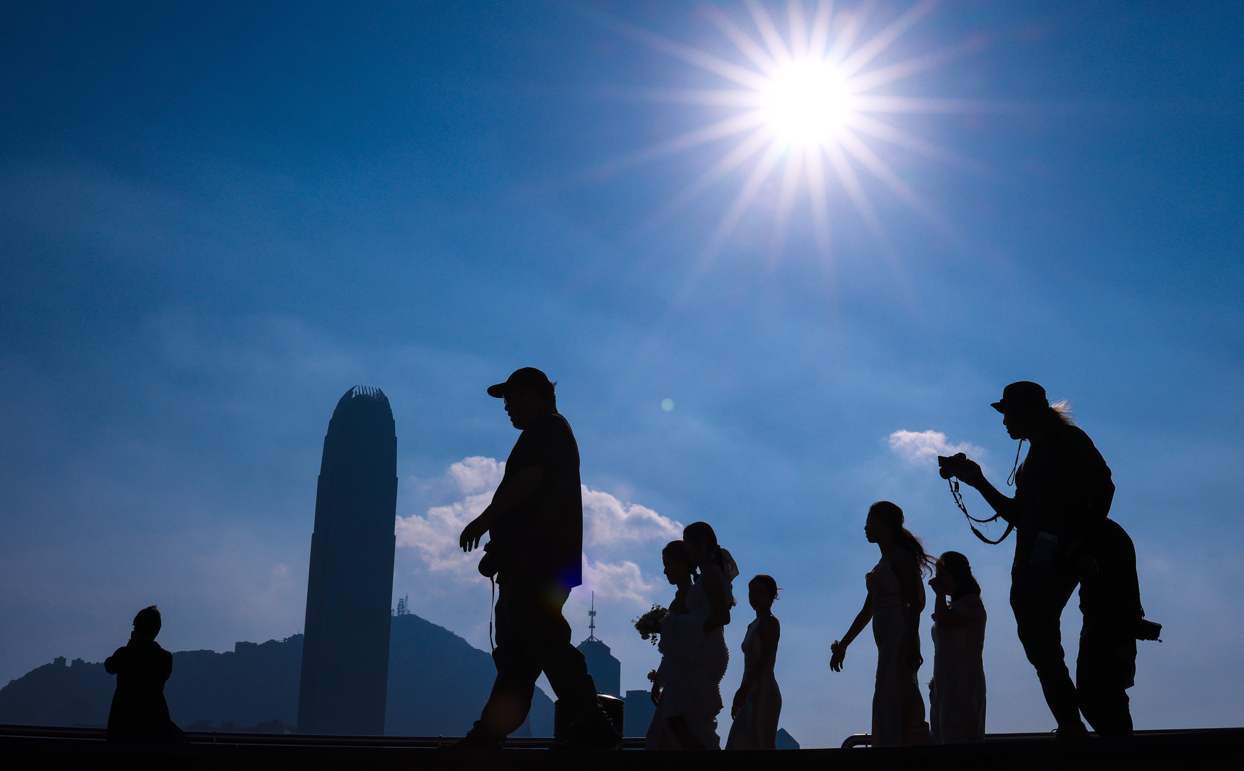Hong Kong issued its first “very hot weather” warning of the year on Tuesday. Photo: Nora Tam