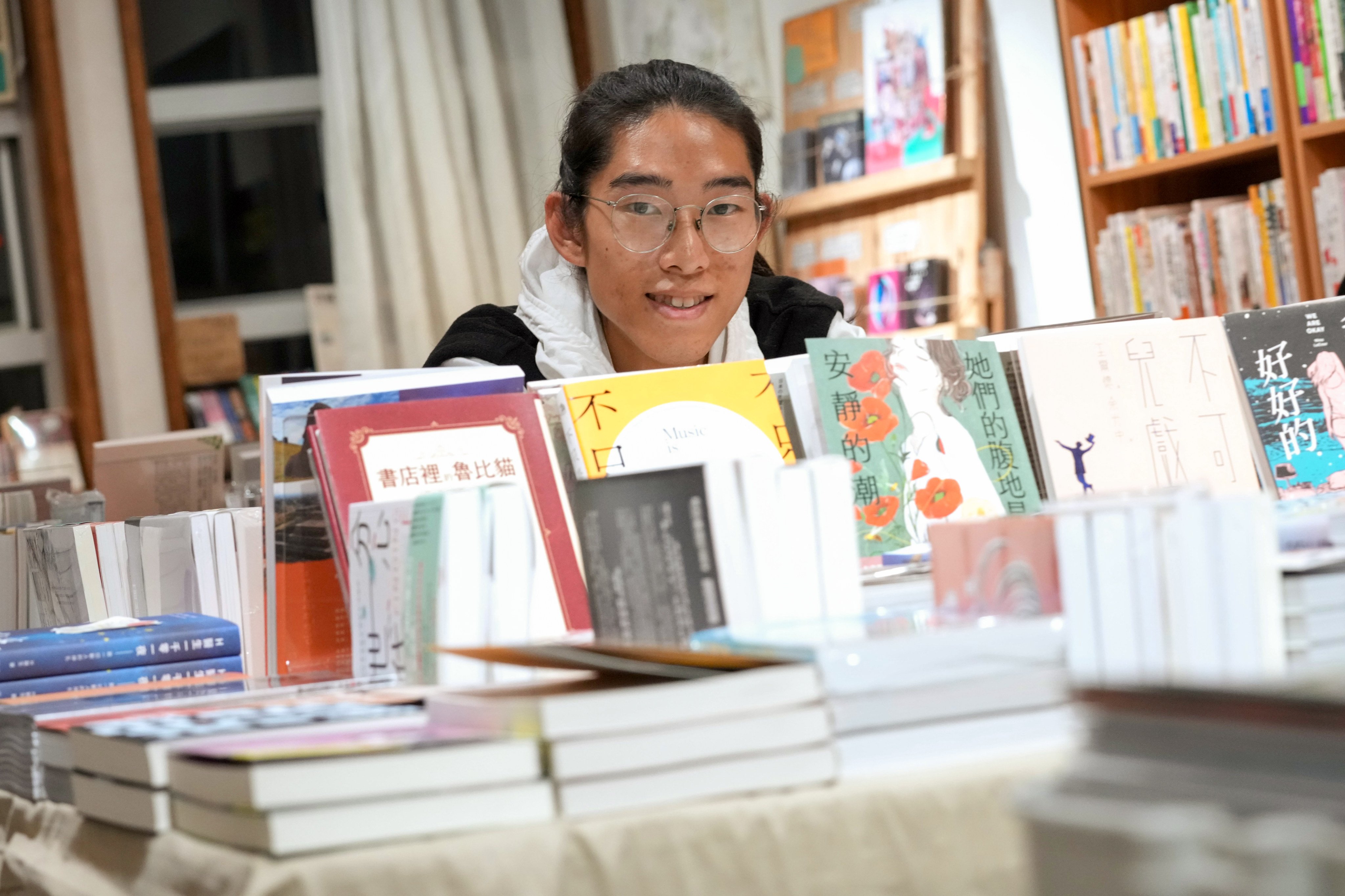 Explore modernism with Little DooDoo’s creative writing classes in Hong Kong, led by Jerry Pun. Photo: Jelly Tse