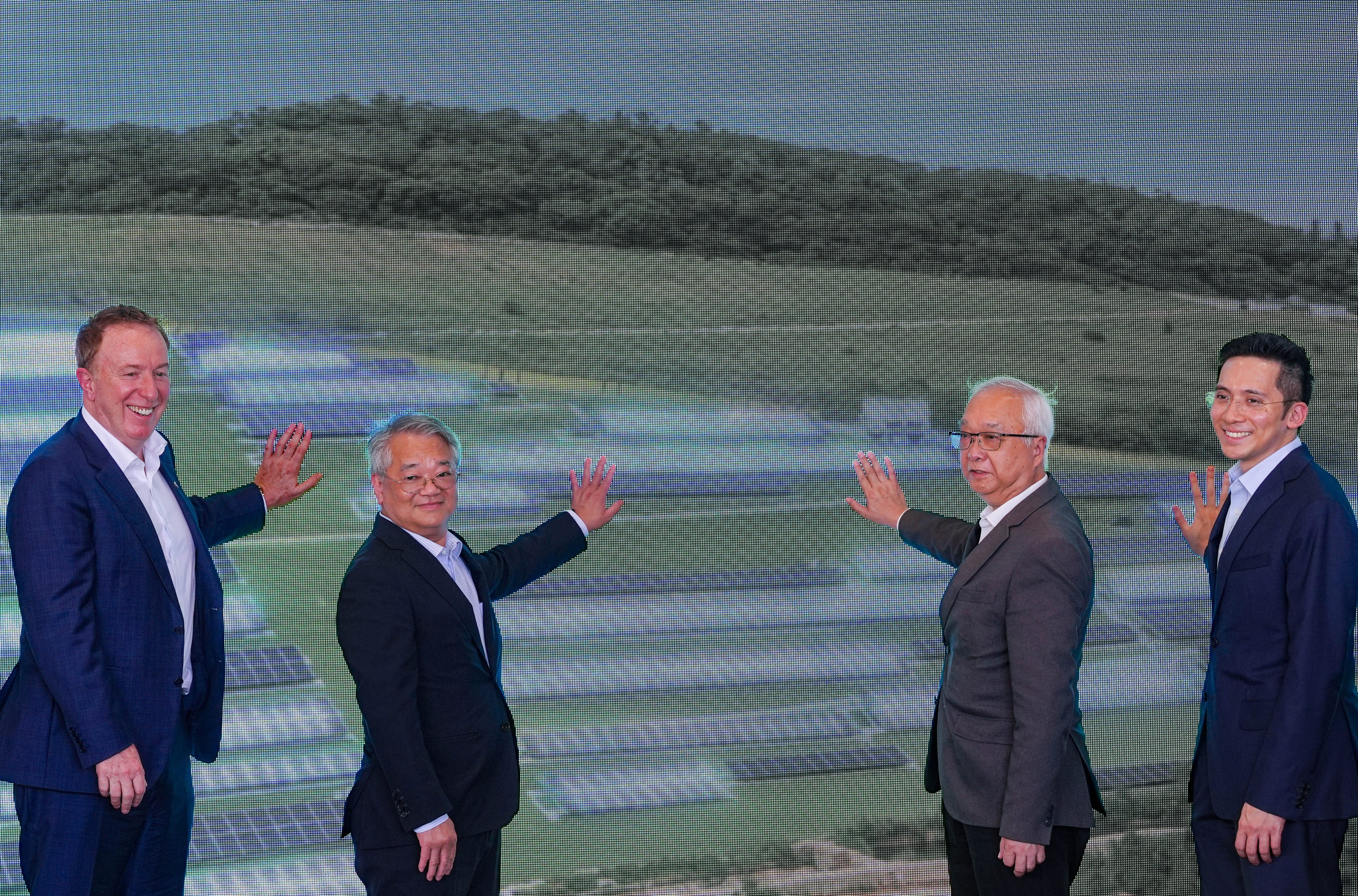 (From left) Veolia's Asia Pacific Zone CEO Gavin Graveson, Director of Environmental Protection Dr Samuel Chui, Tse Chin-wan and Christopher Kwok at the opening ceremony. Photo: Elson Li