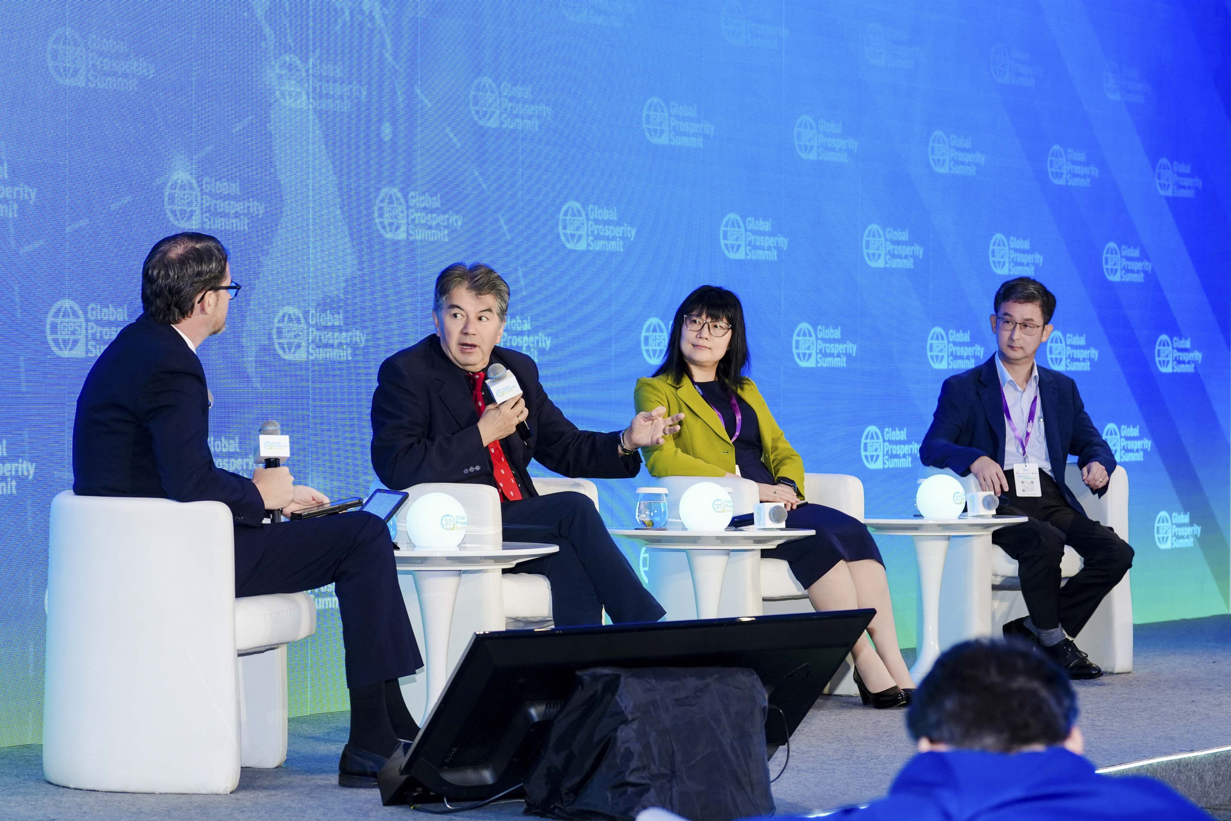 Moderated by Inaki Amate, co-founder and partner at SpacedHK, panellists Professor Bernard Foing, Professor Gao Yang and Dr Roger Tong discuss the role Hong Kong can play in the emerging space economy at the Global Prosperity Summit 2026.