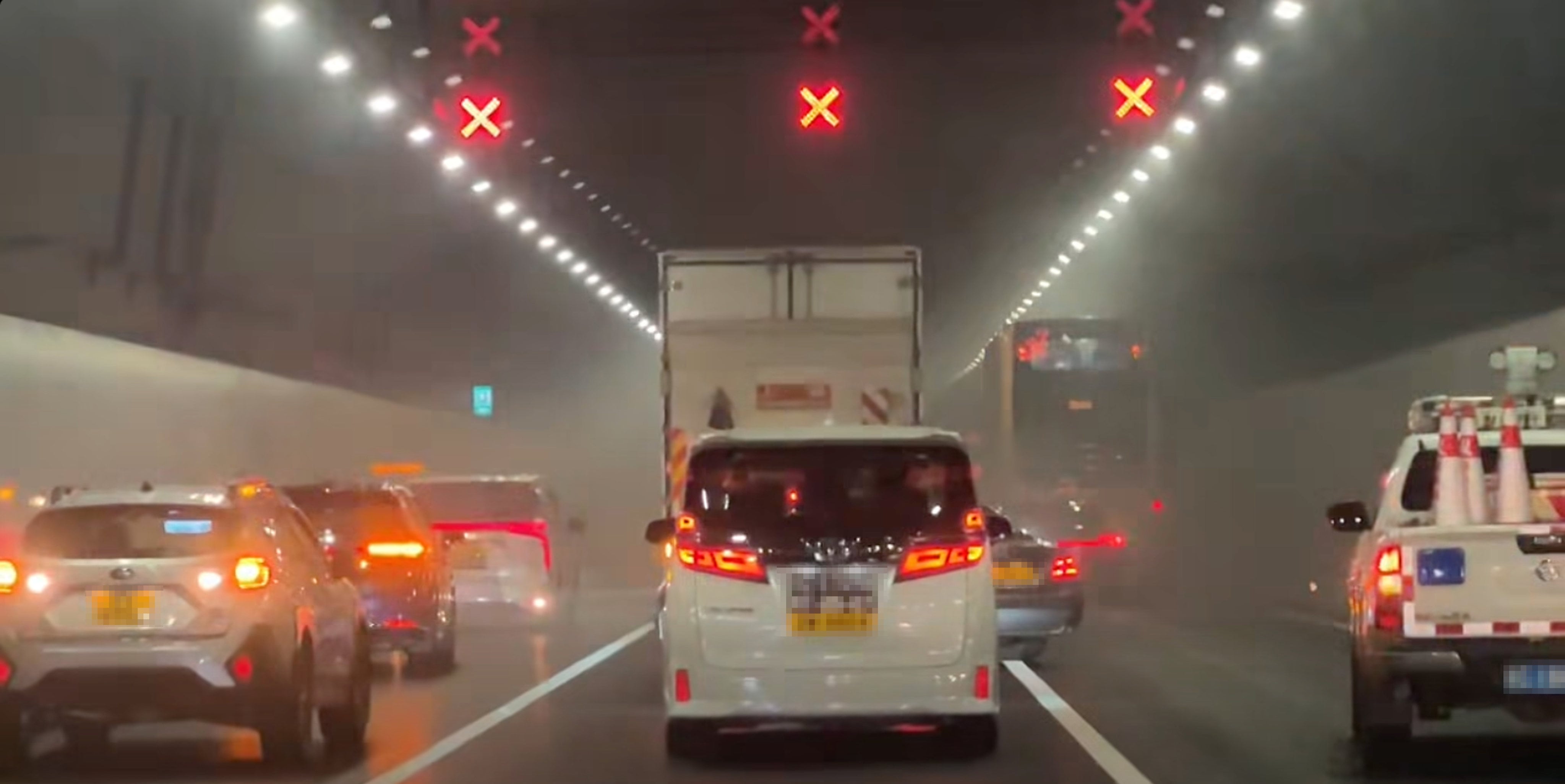 A vehicle fire in the Hong Kong-Zhuhai-Macau Bridge undersea tunnel caused major traffic disruption on Tuesday afternoon. Photo: Handout