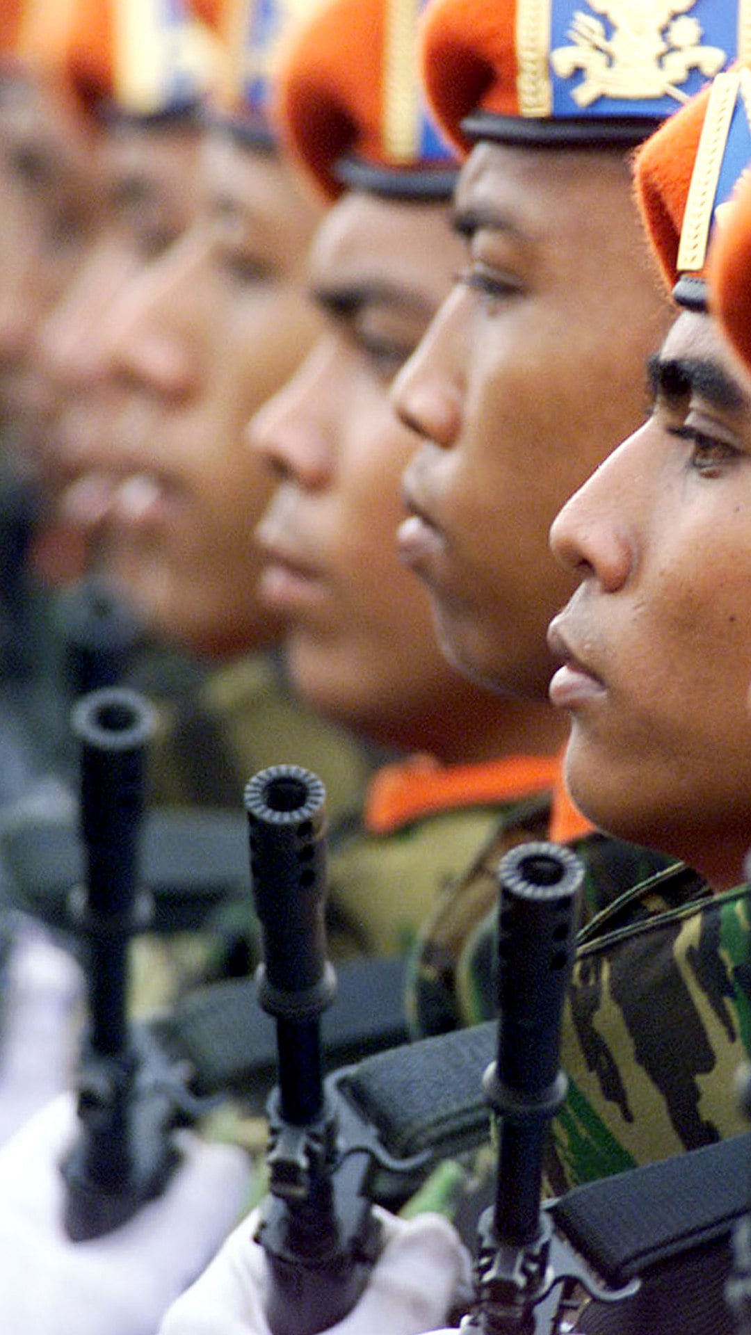 Jakarta deploys troops against muggers,