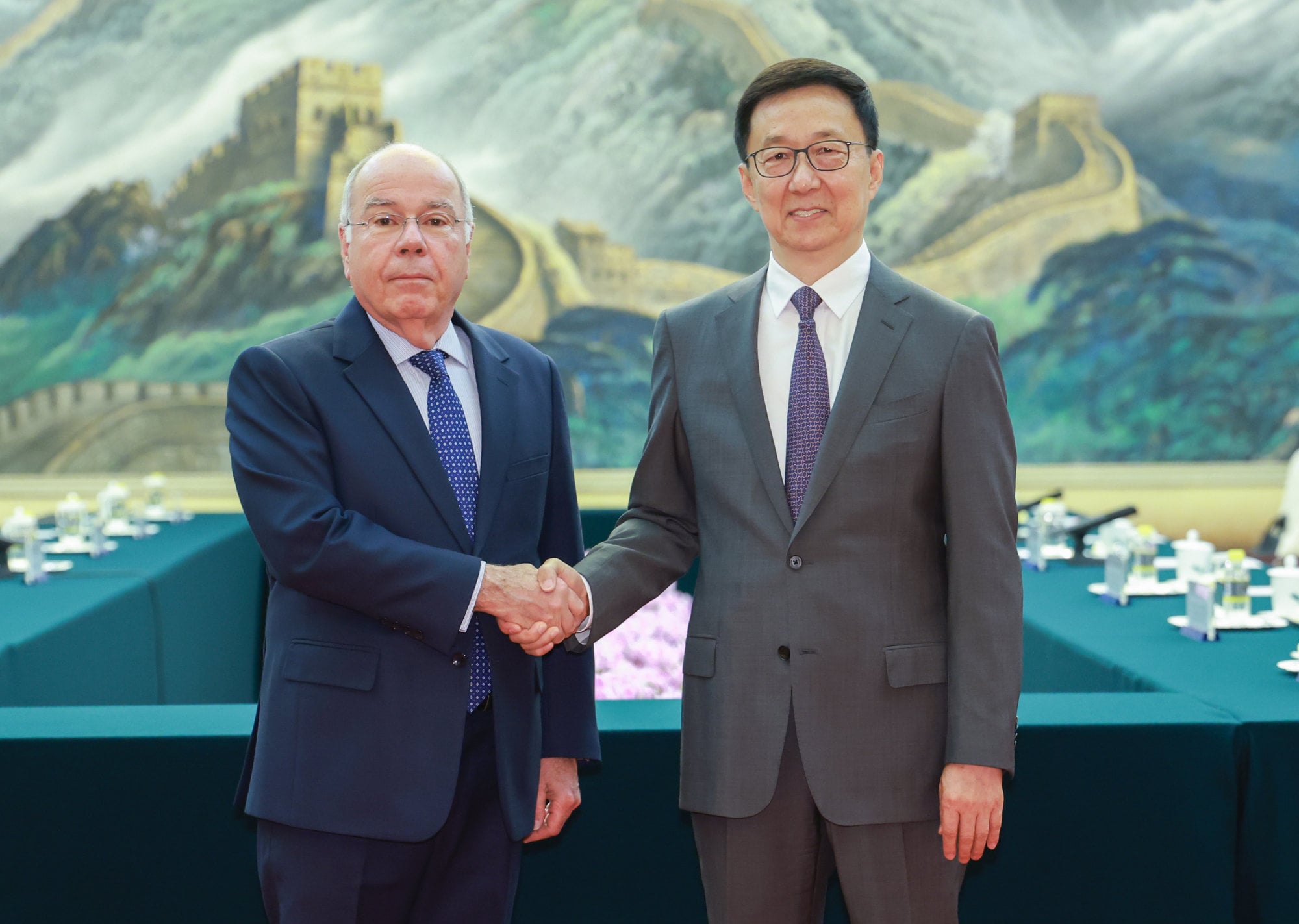 Brazilian Foreign Minister Mauro Vieira meets Chinese Vice-President Han Zheng in Beijing on Monday. Photo: Xinhua Brazilian Foreign Minister Mauro Vieira meets Chinese Vice-President Han Zheng in Beijing on Monday. Photo: Xinhua