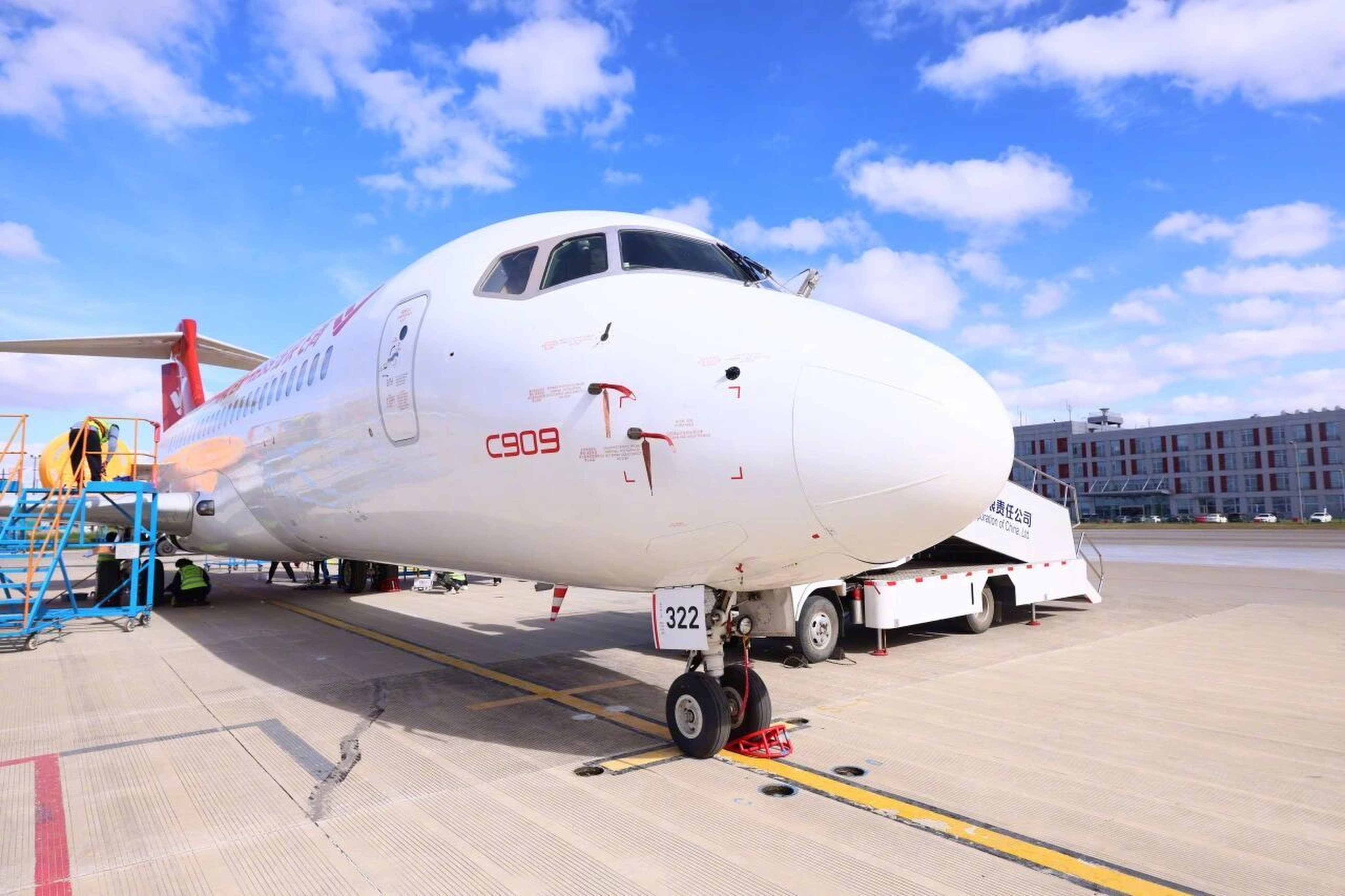 The C909 regional jet has transported more than 30 million passengers since launching a decade ago. Photo: Sina