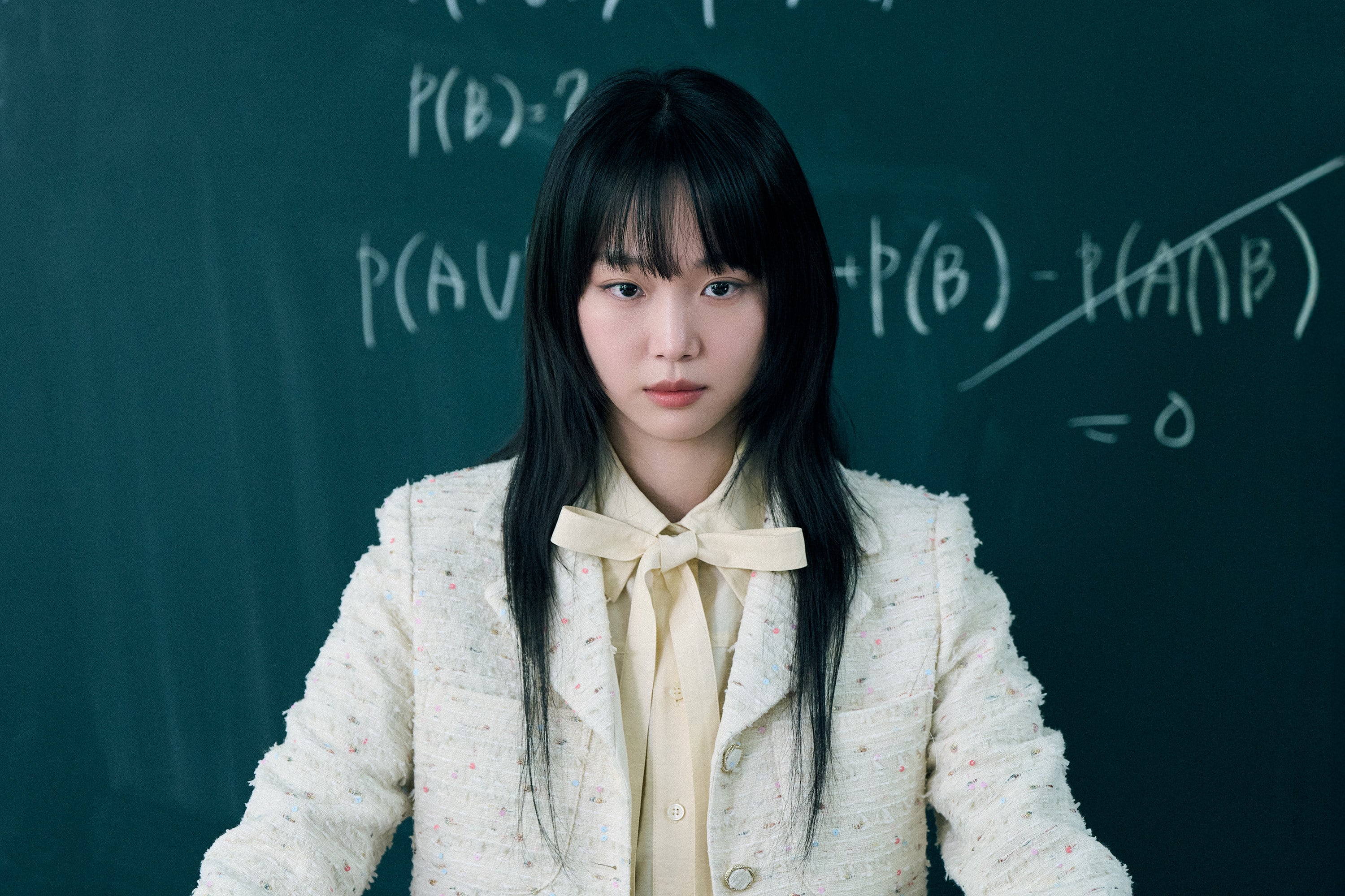 Jin Ki-joo in a still from new Korean drama Teach You a Lesson. Jin plays Im Han-rim, a special agent for a government-sanctioned disciplinary force sent to schools to deal with bullies in the most heavy-handed way.