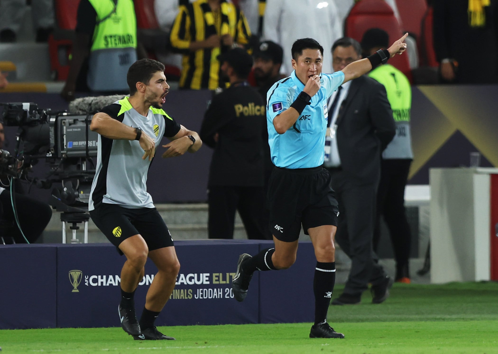 Ma Ning disallows an Al-Ittihad goal in an AFC Champions League Elite tie in April. Photo: Getty Images