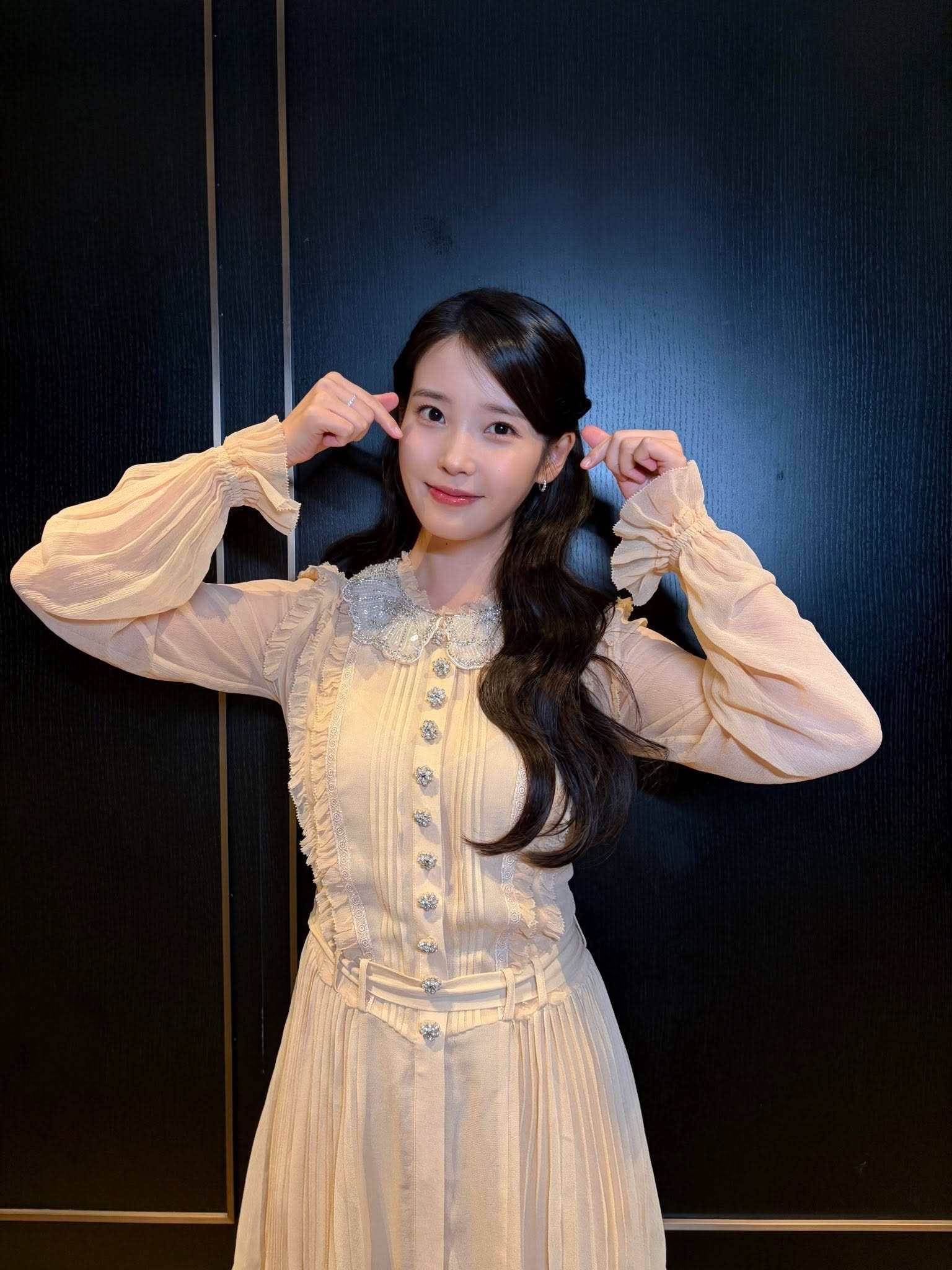 IU posts a photo of herself at a fan meeting on May 16. Photo: Facebook/IU