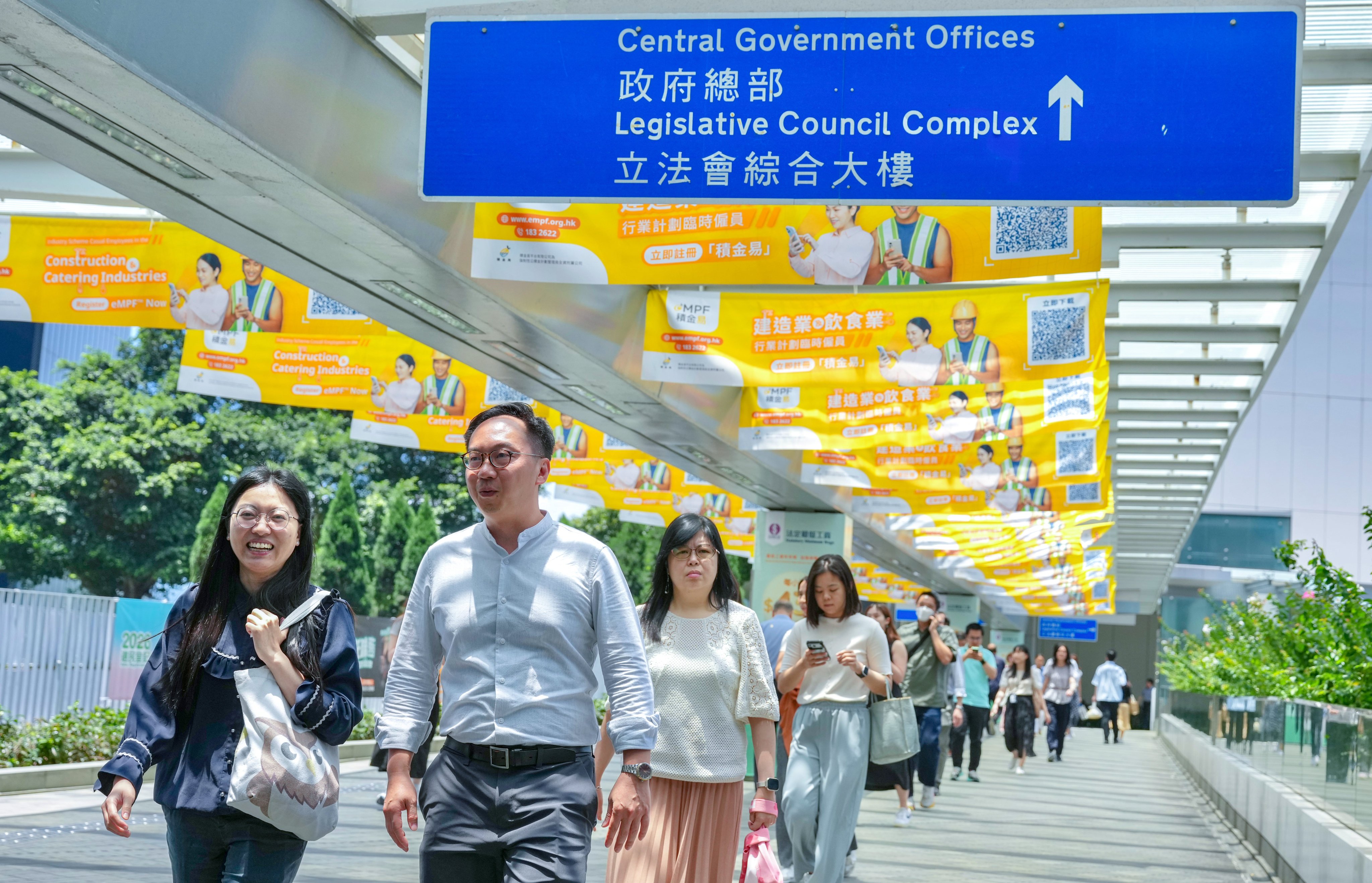 Under new rules, the lowest-performing 10 per cent of Hong Kong civil servants risk losing pay increments. Photo: Karma Lo