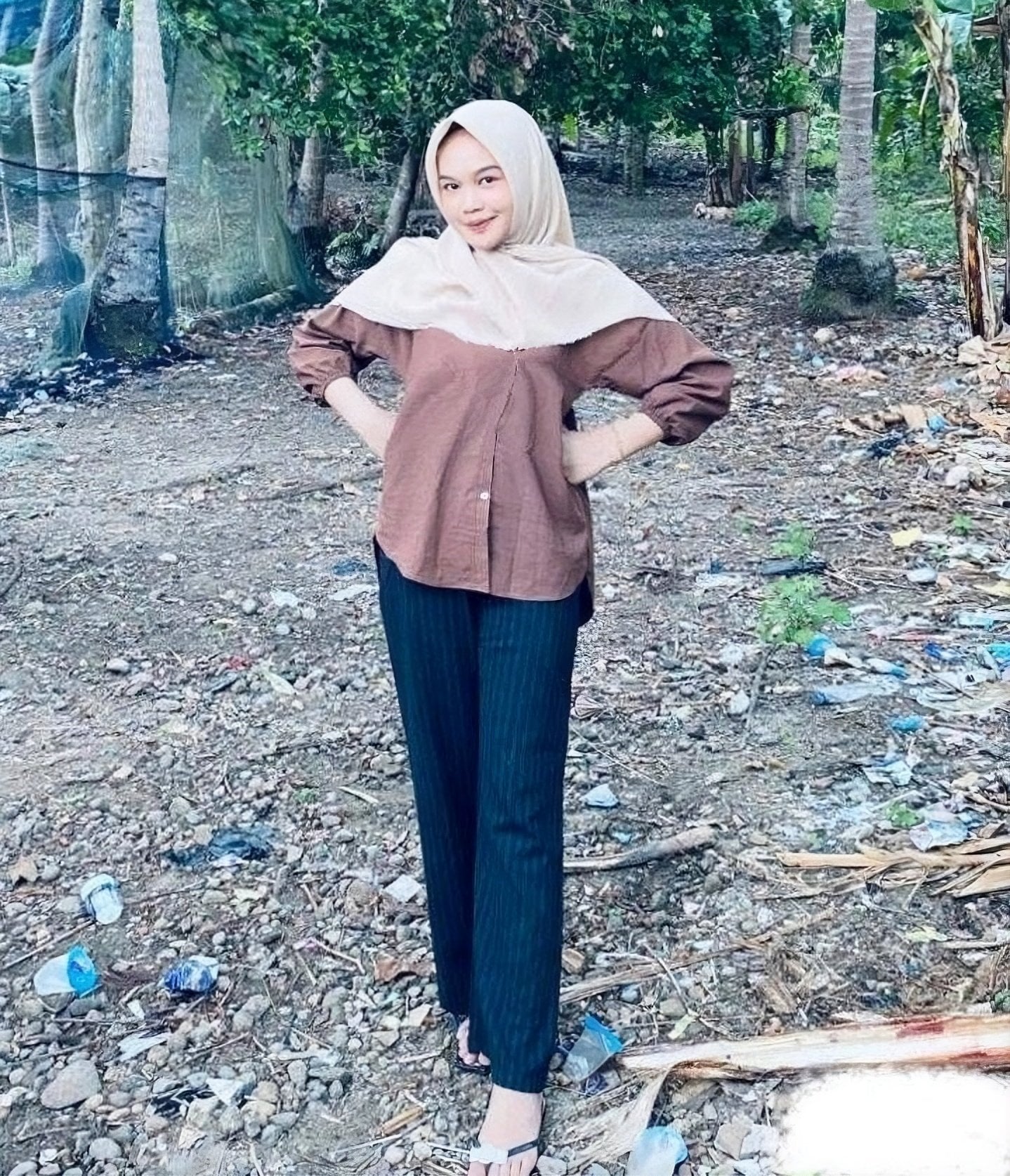 Elmi Febrianti had been visiting Apparalang in Bulukumba regency with her family. Photo: Facebook