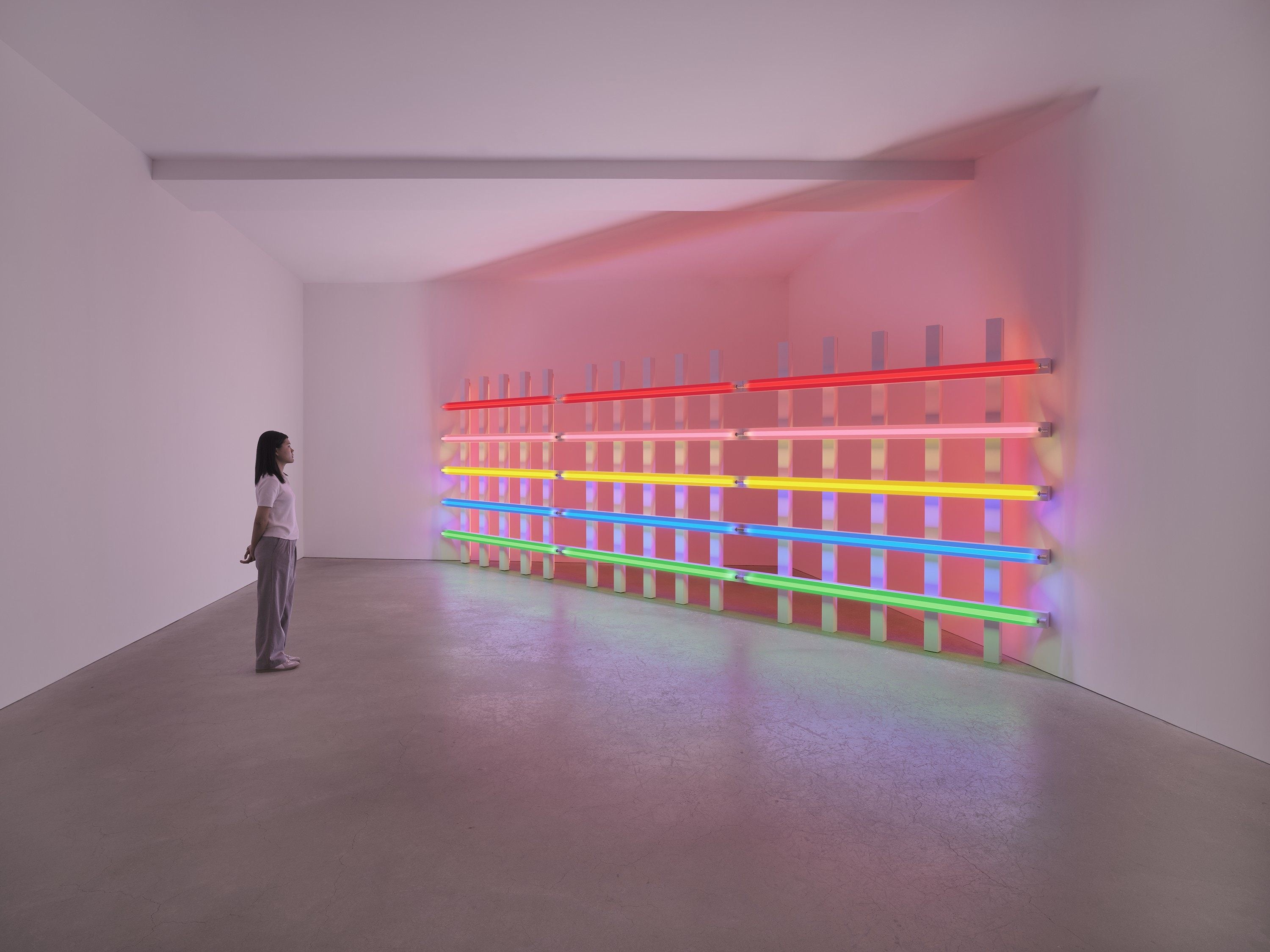 Installation view of Dan Flavin’s 1987 work “untitled (in honor of Leo at the 30th anniversary of his gallery)“ at David Zwirner in Hong Kong’s Central neighbourhood. Photo: David Zwirner