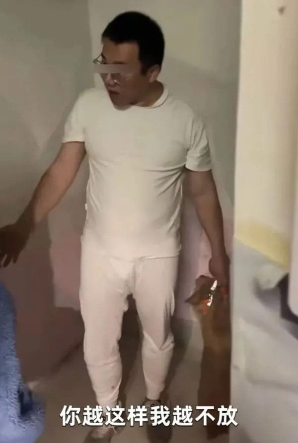 A 39-year-old man has been detained in China for allegedly torturing and killing adopted dogs, after presenting himself as a caring pet owner. Photo: Weibo