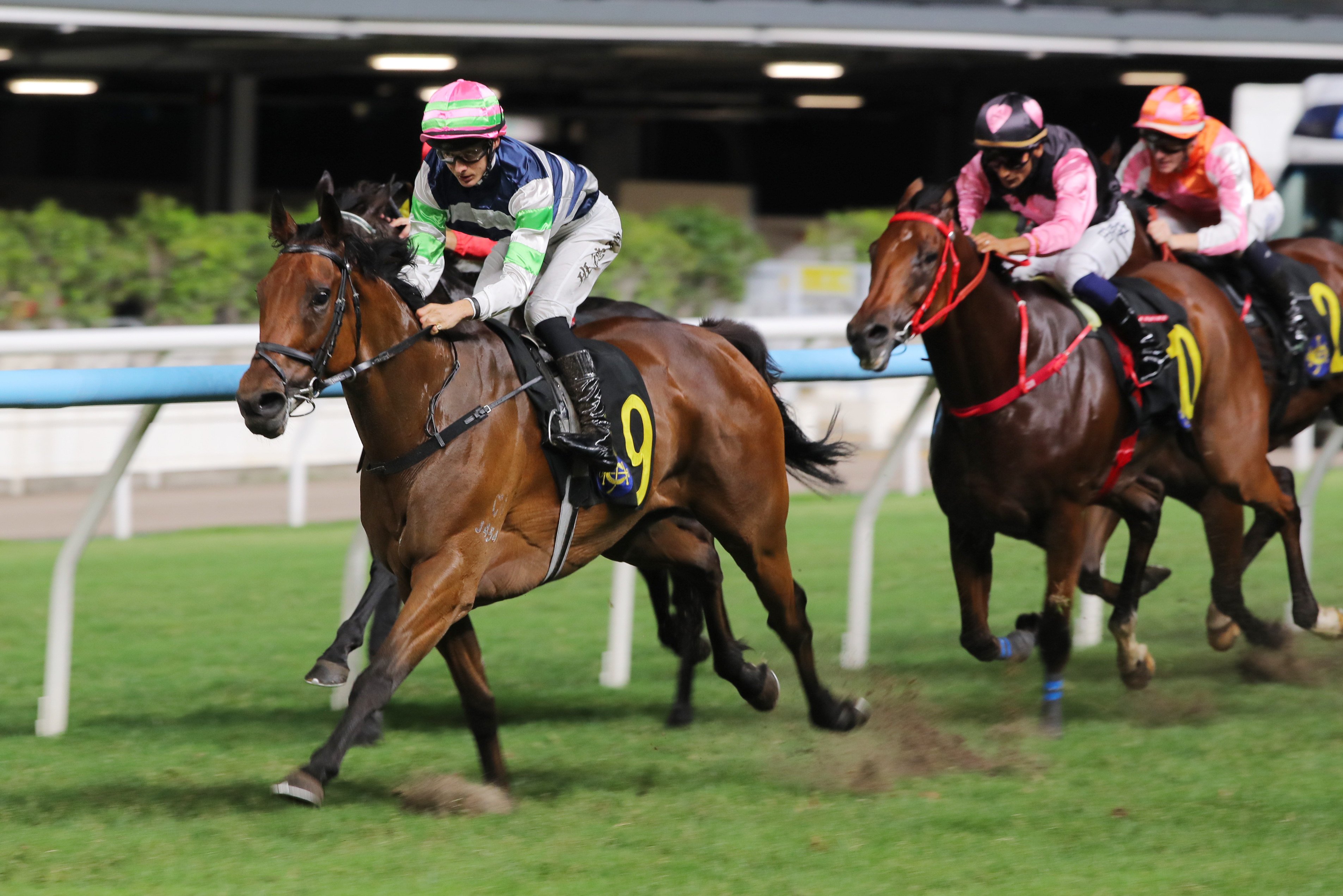 Harry Bentley boots home Packing Angel at Happy Valley. Photos: Kenneth Chan