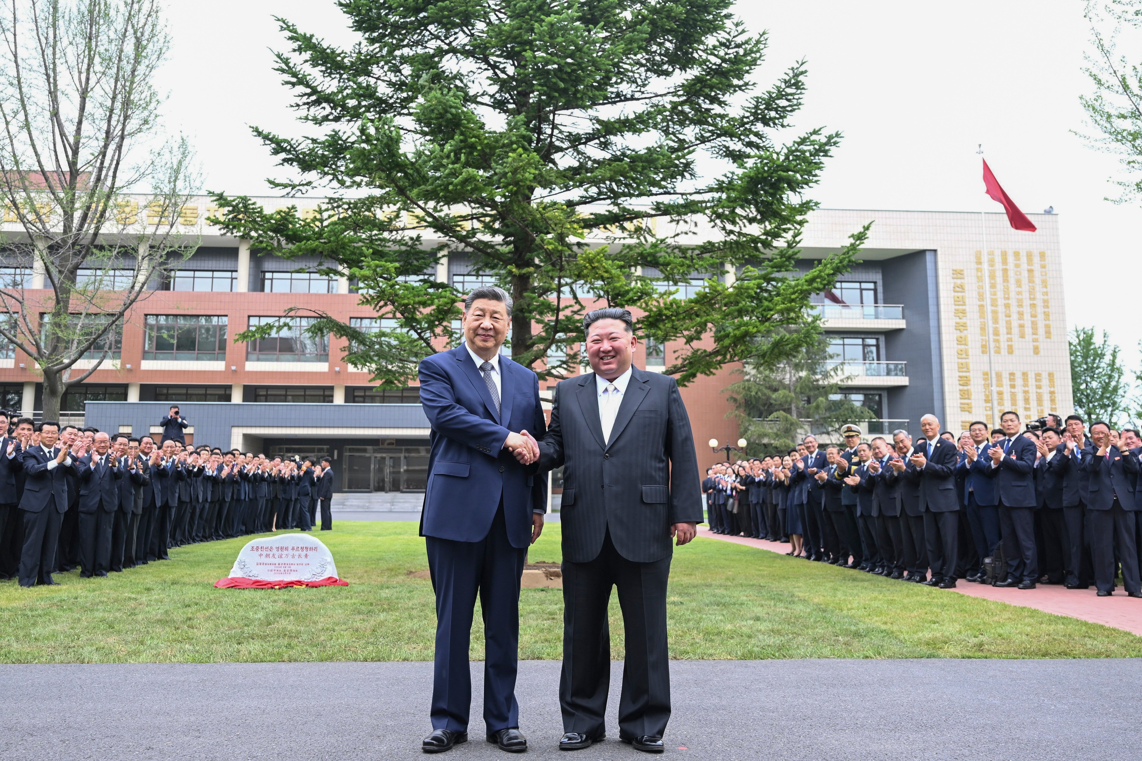 Chinese President Xi Jinping and North Korean leader Kim Jong-un pictured in Pyongyang on June 9. Photo: Xinhua