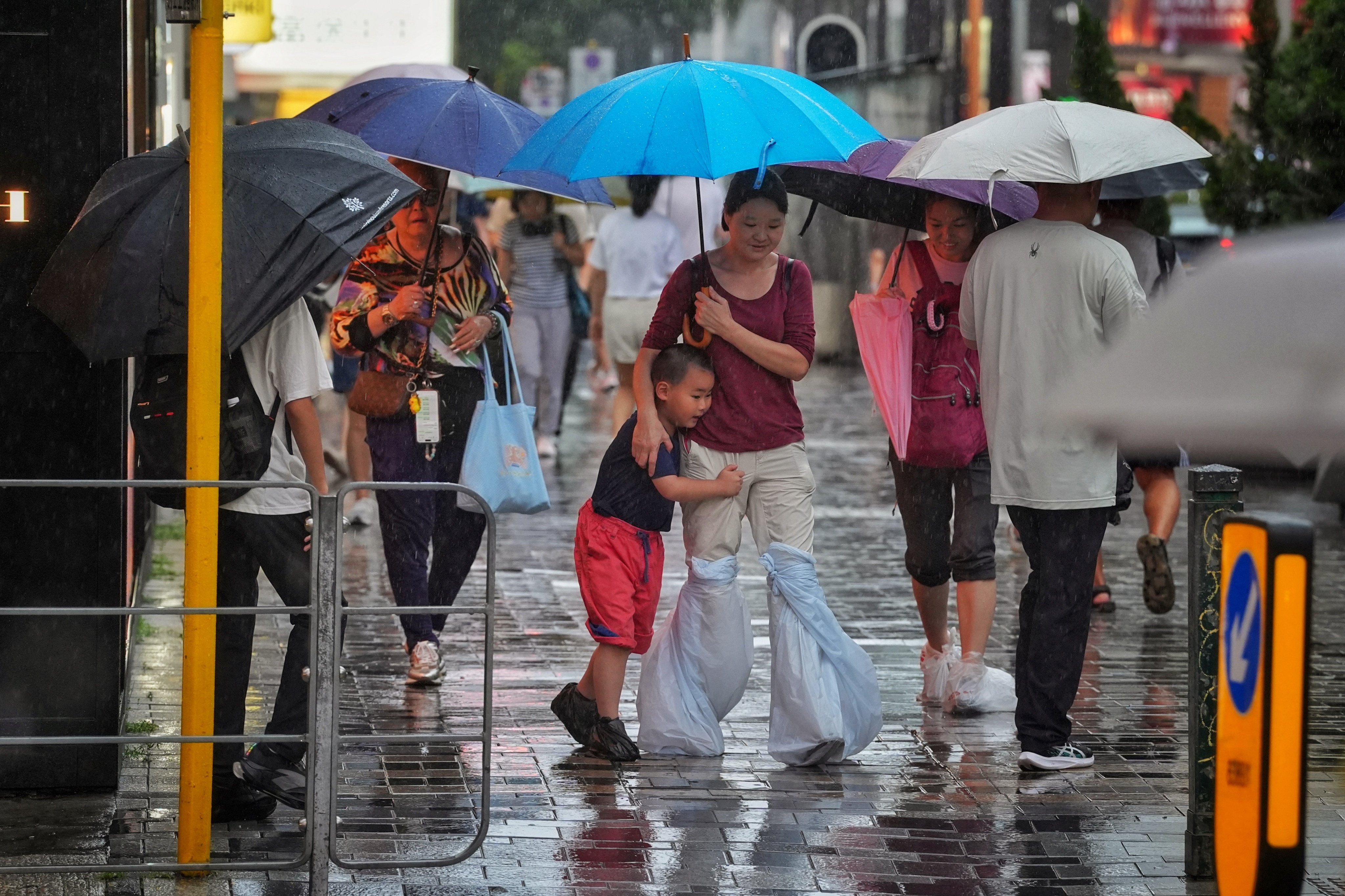 It is the consecutive weekend of wet weather, following the city’s first black rainstorm warning of the year on June 8. Photo: Elson Li
